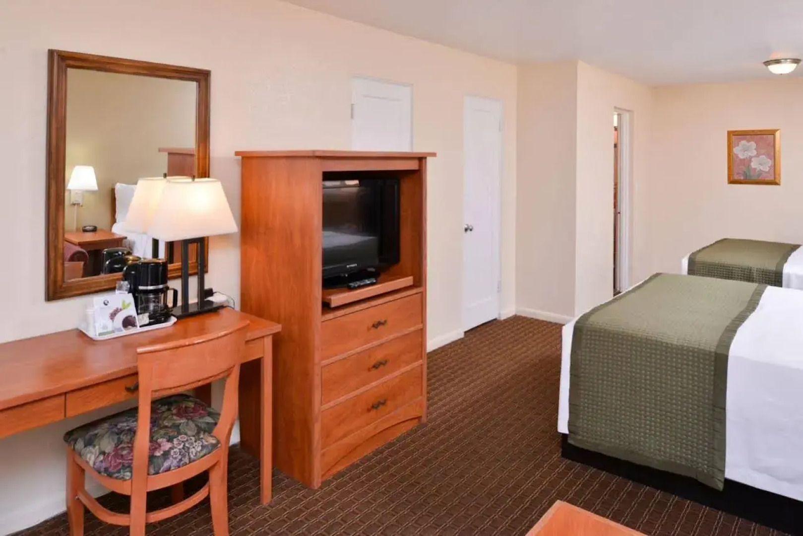 Travelodge by Wyndham Eugene Downtown/University of Oregon