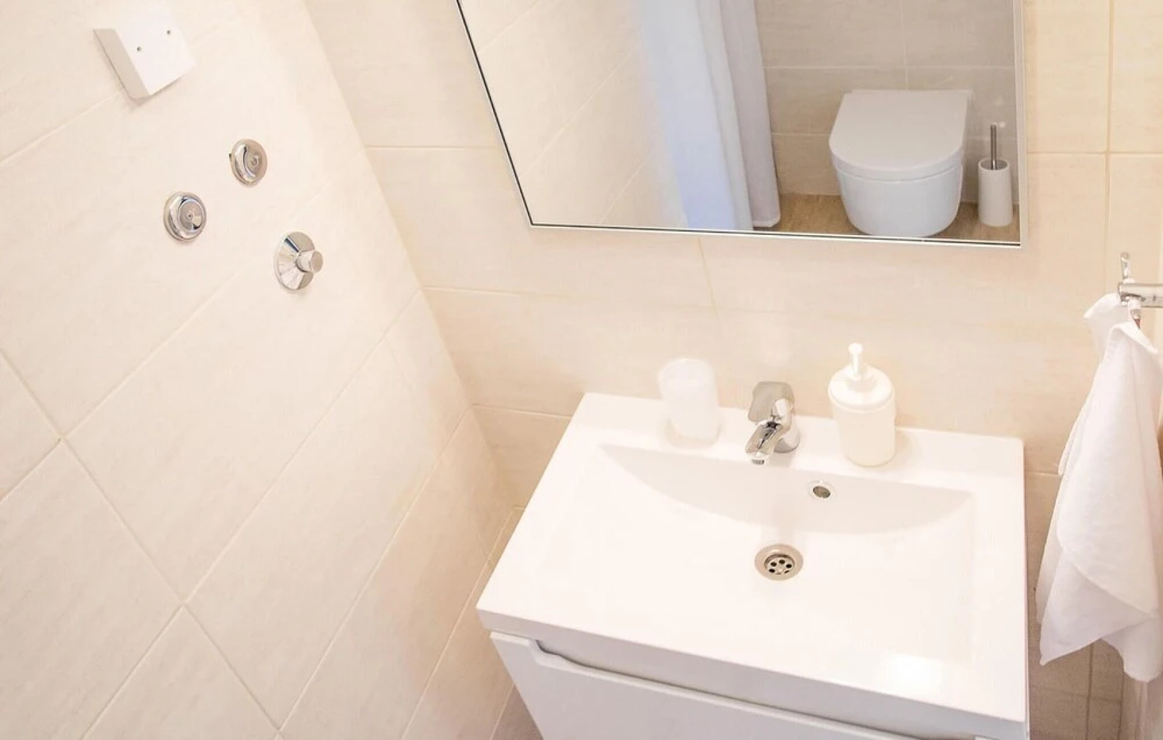 Beautiful Home in Sveti Vid With Wifi and 2 Bedrooms