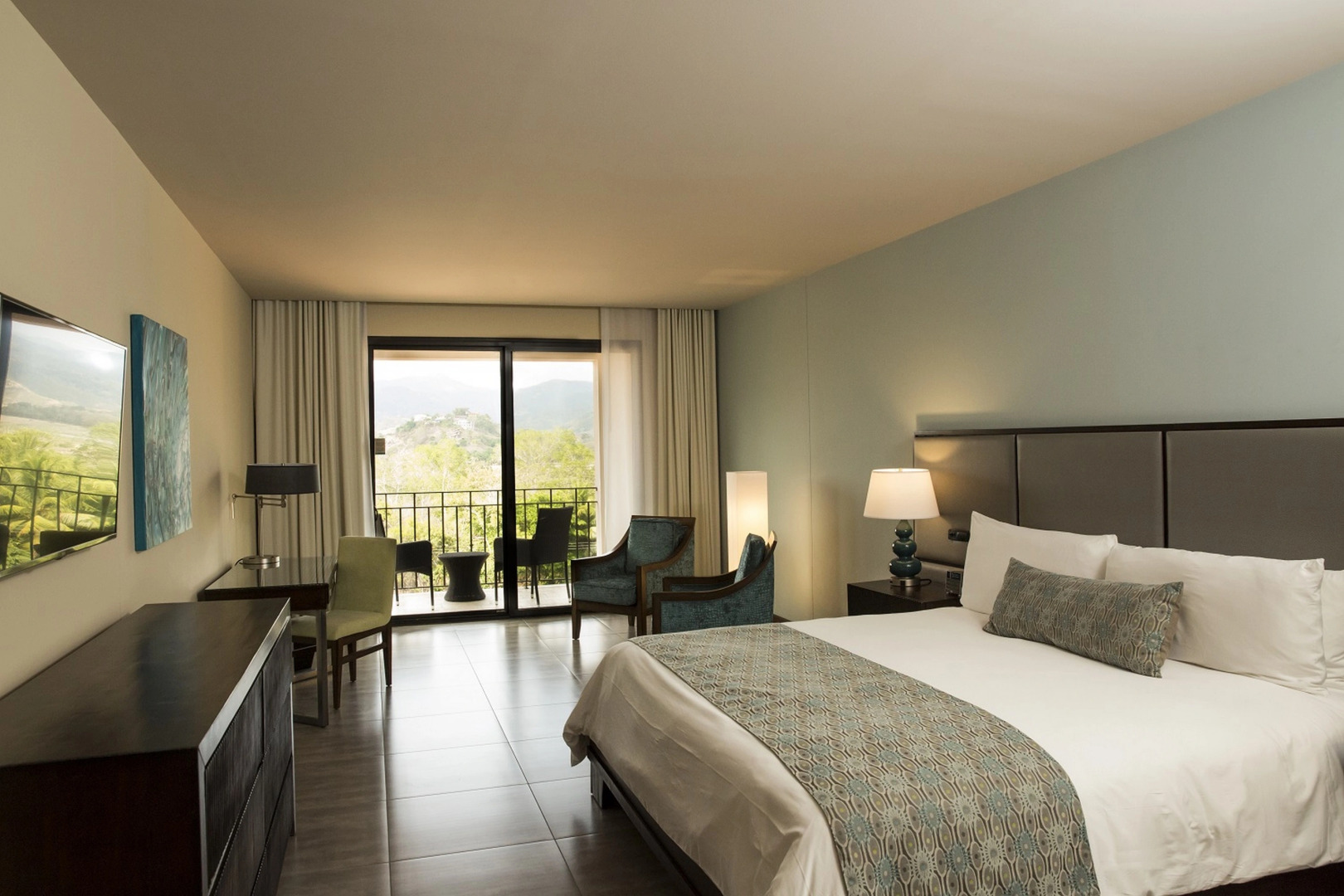 Crocs Resort & Casino