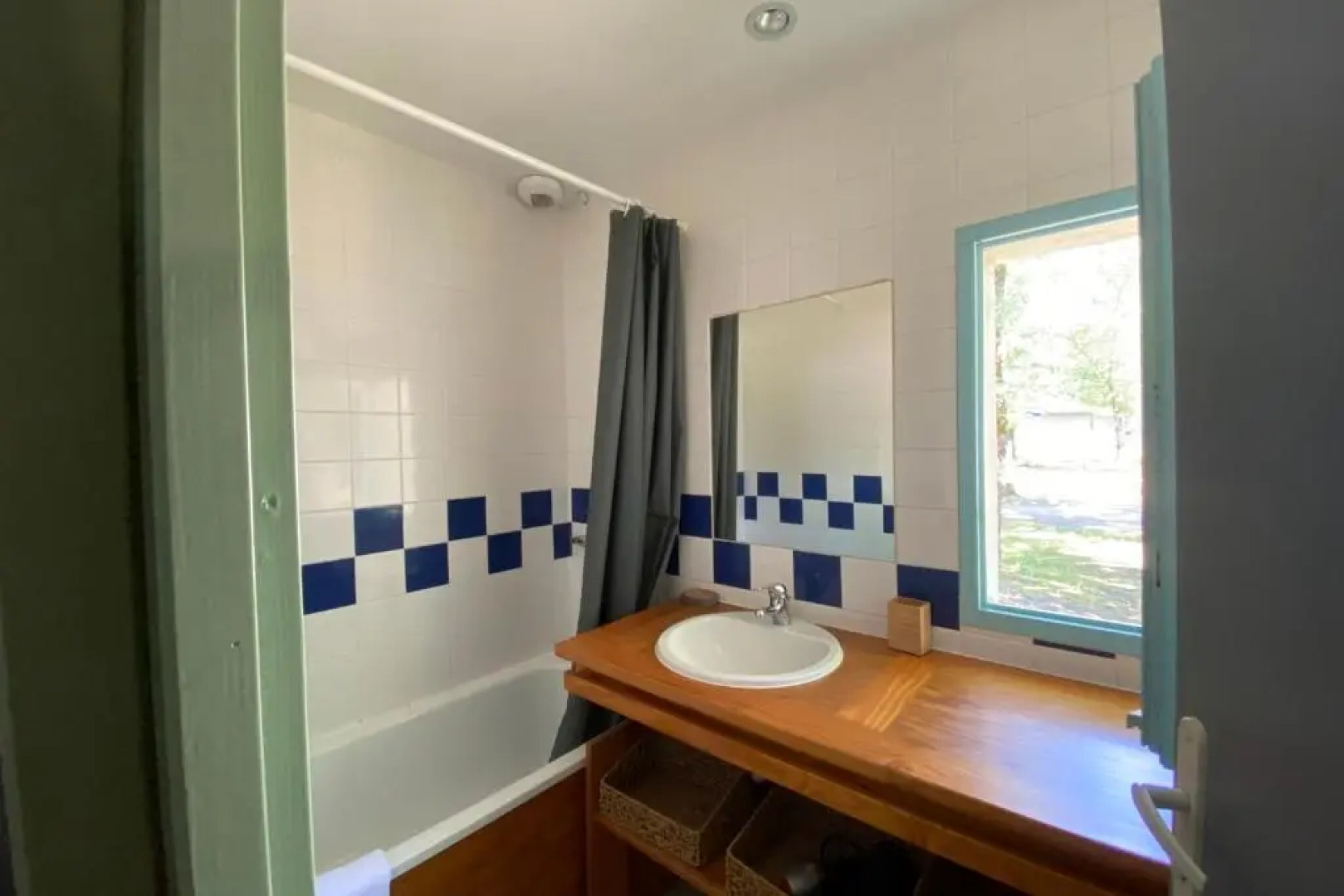 maisonnette 6 pers. dans résidence avec piscine