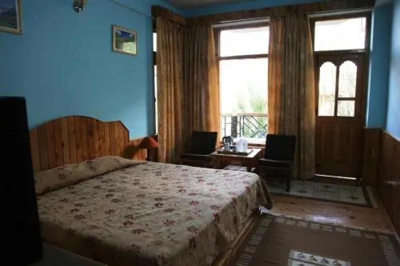 Hotel Naggar Delight