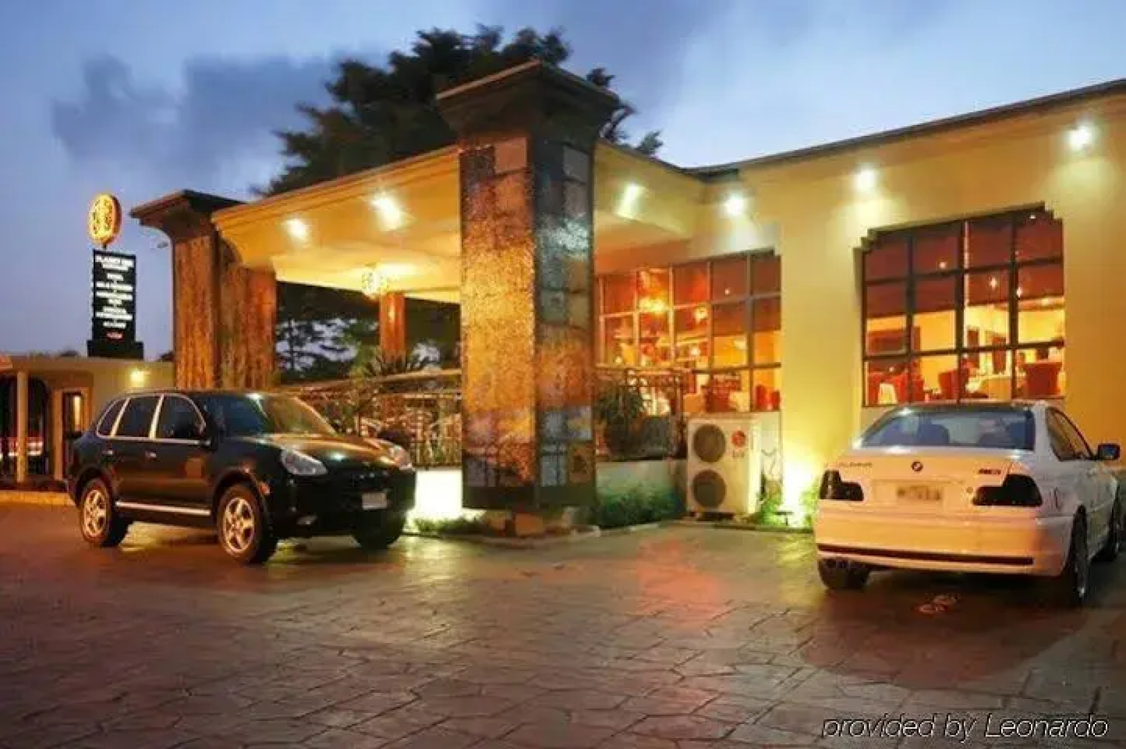 Planet One Hotel & Wellness