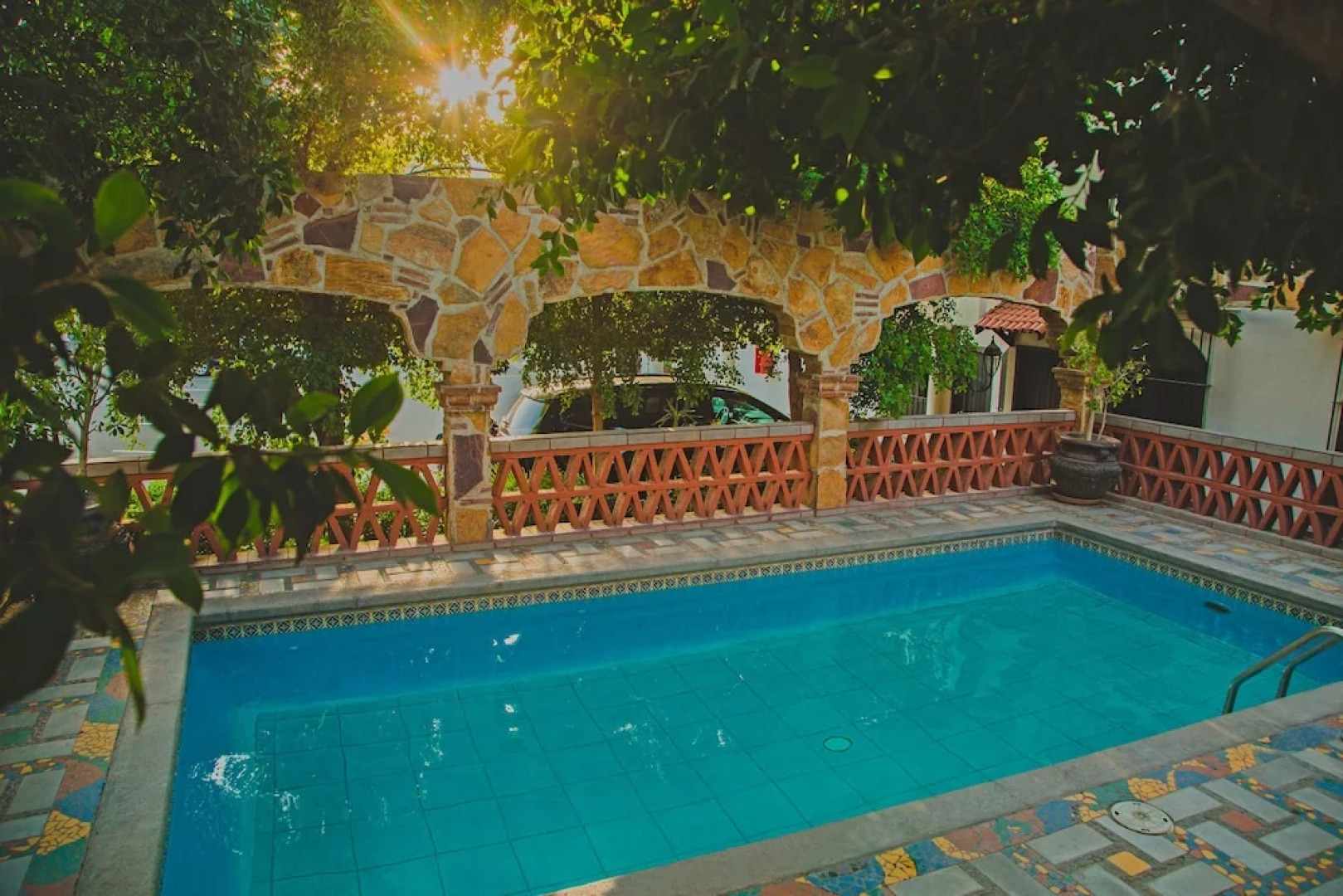 Hotel Cosmos Don Carlos