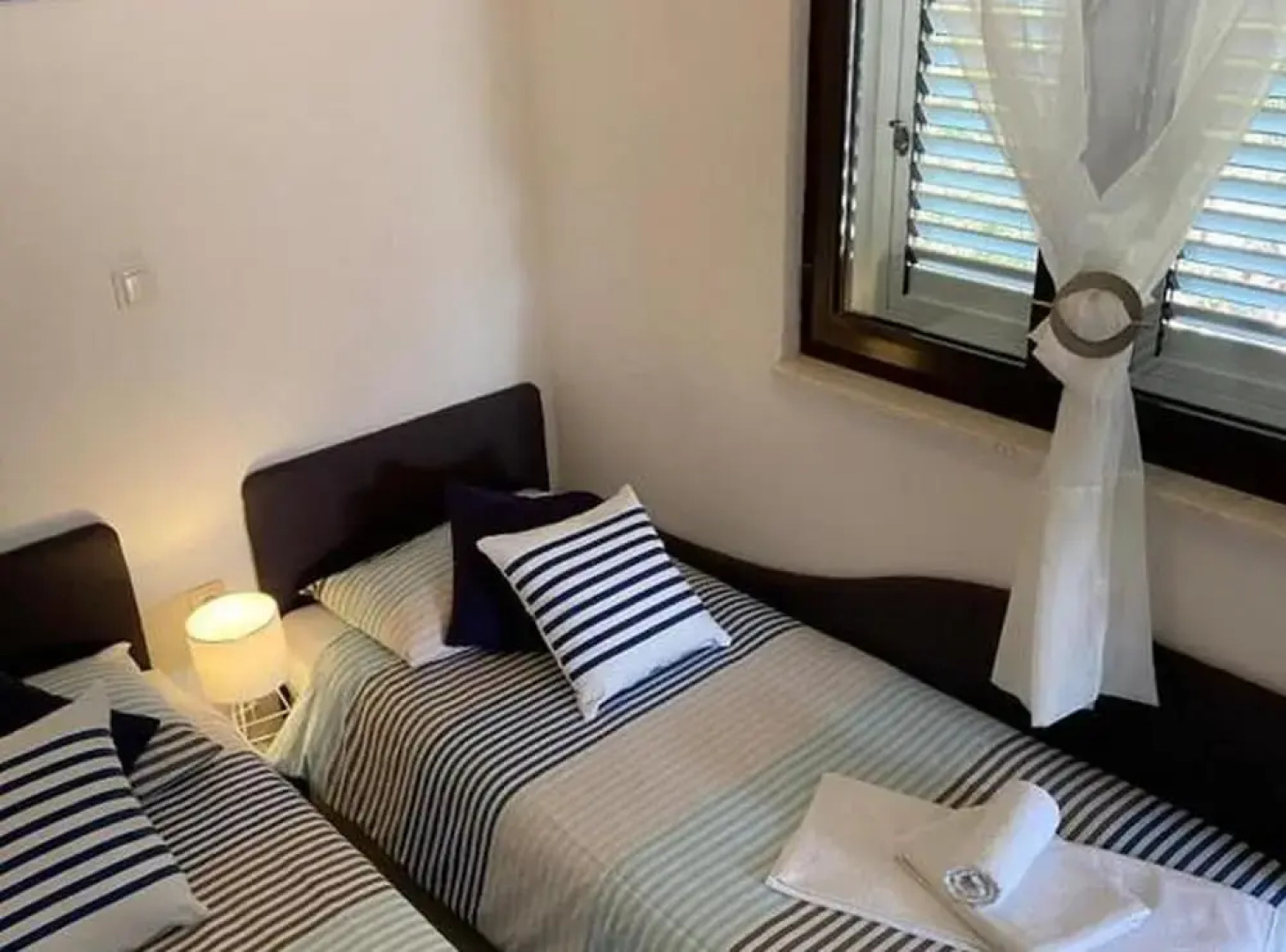 Seaside Retreat Holiday Home With Terrace