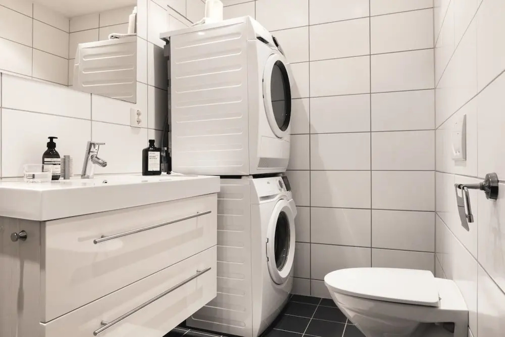 Modern Apartment With Balcony