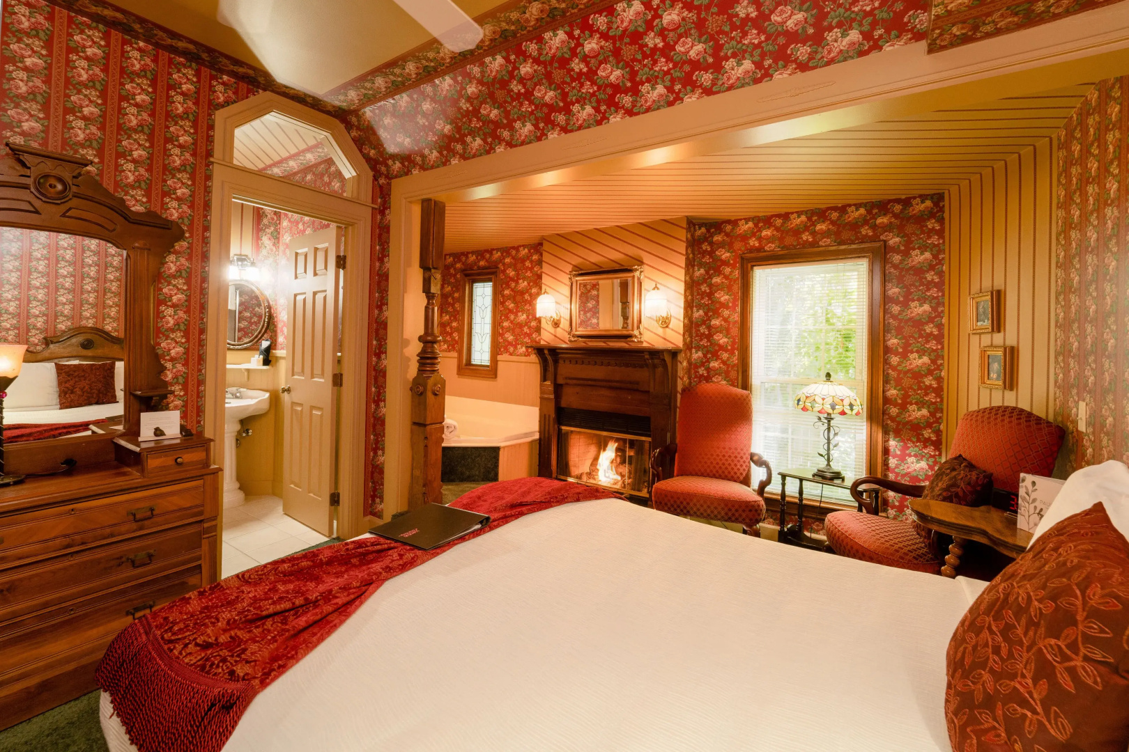 Yelton Manor Bed & Breakfast