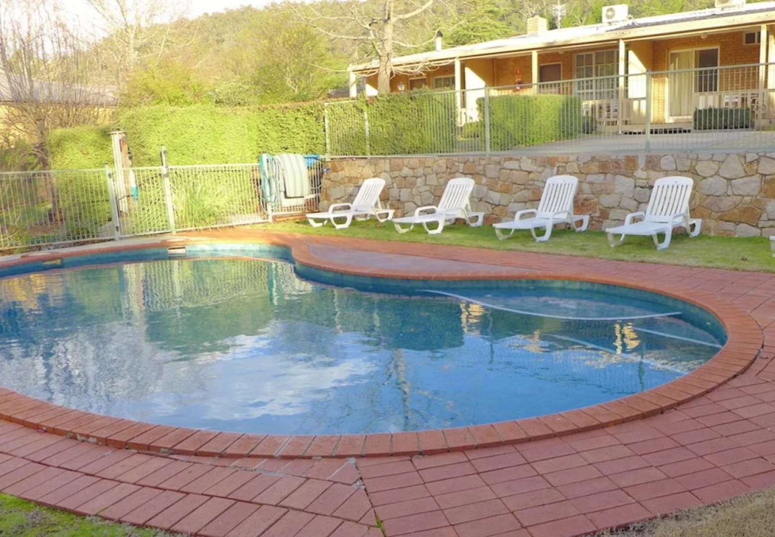 Bright Avenue Motor Inn