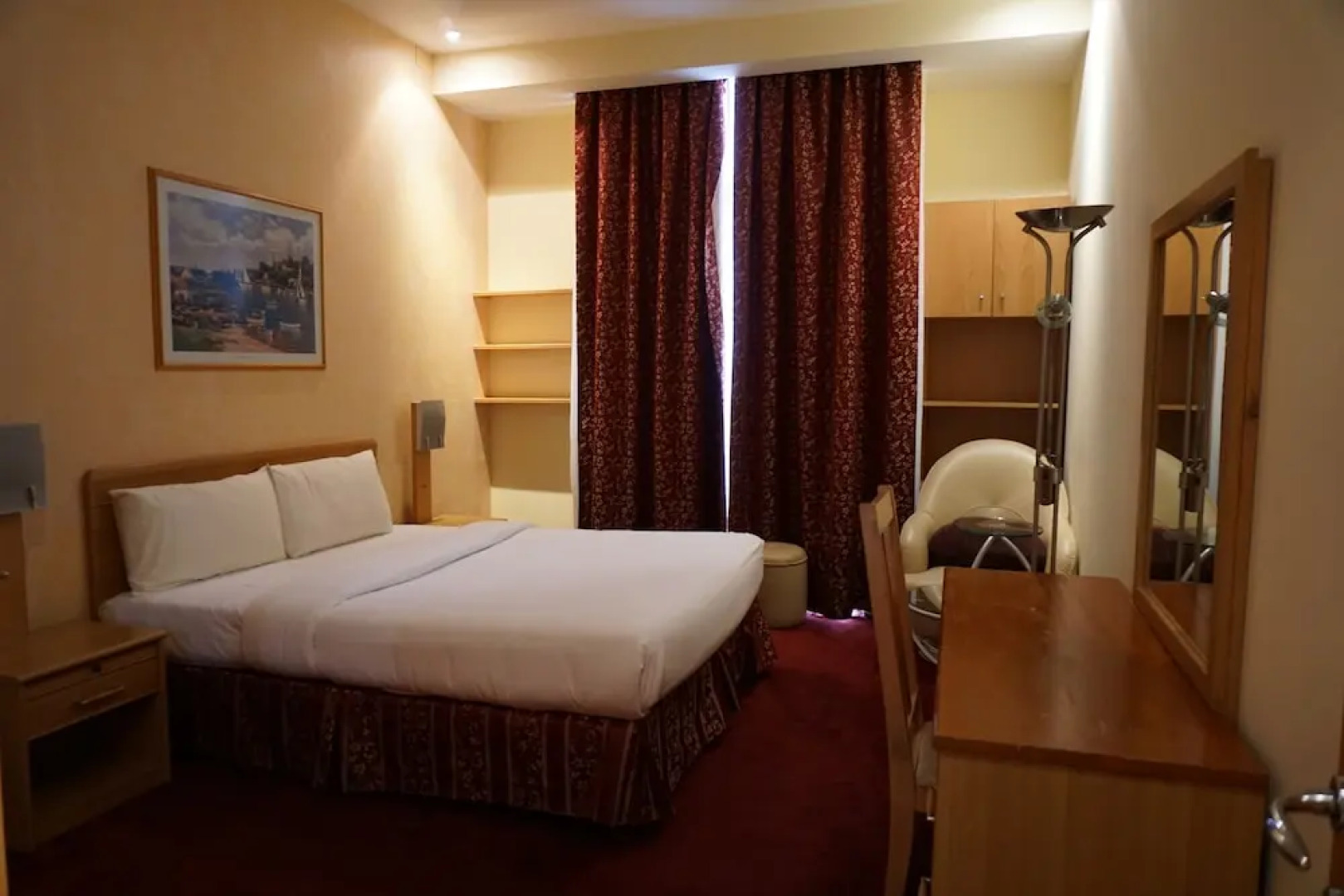 Elite Five Apartments