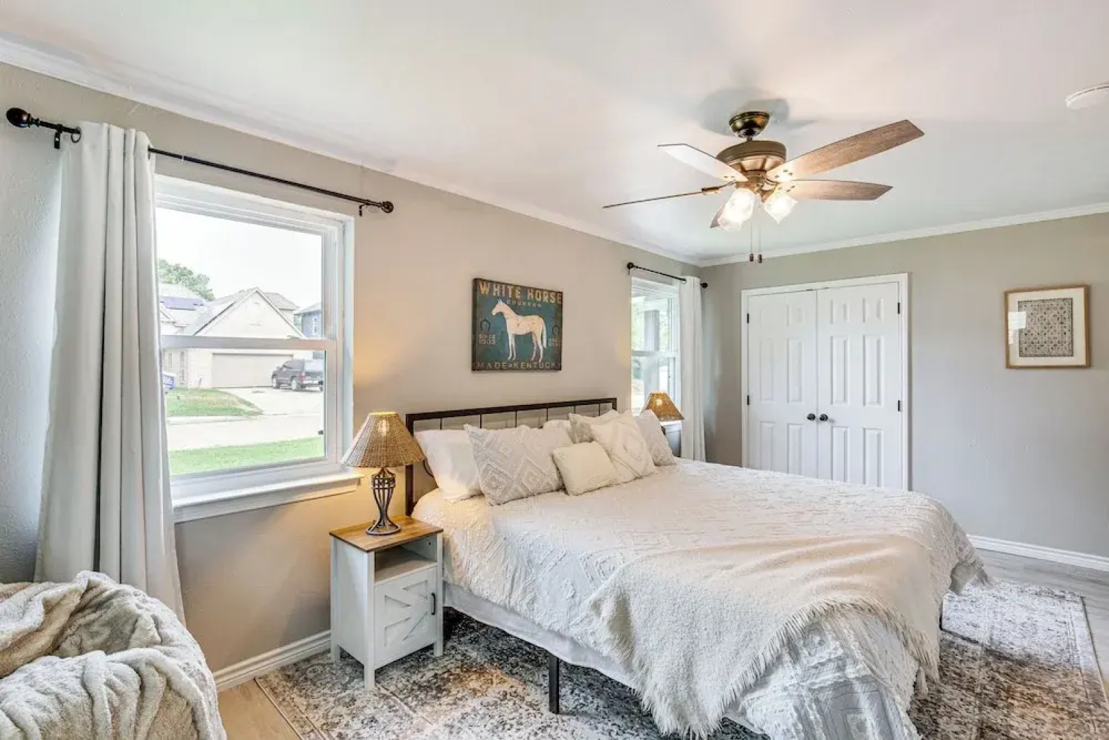 Walk to Lewisville Lake: Dog-friendly Texas Home