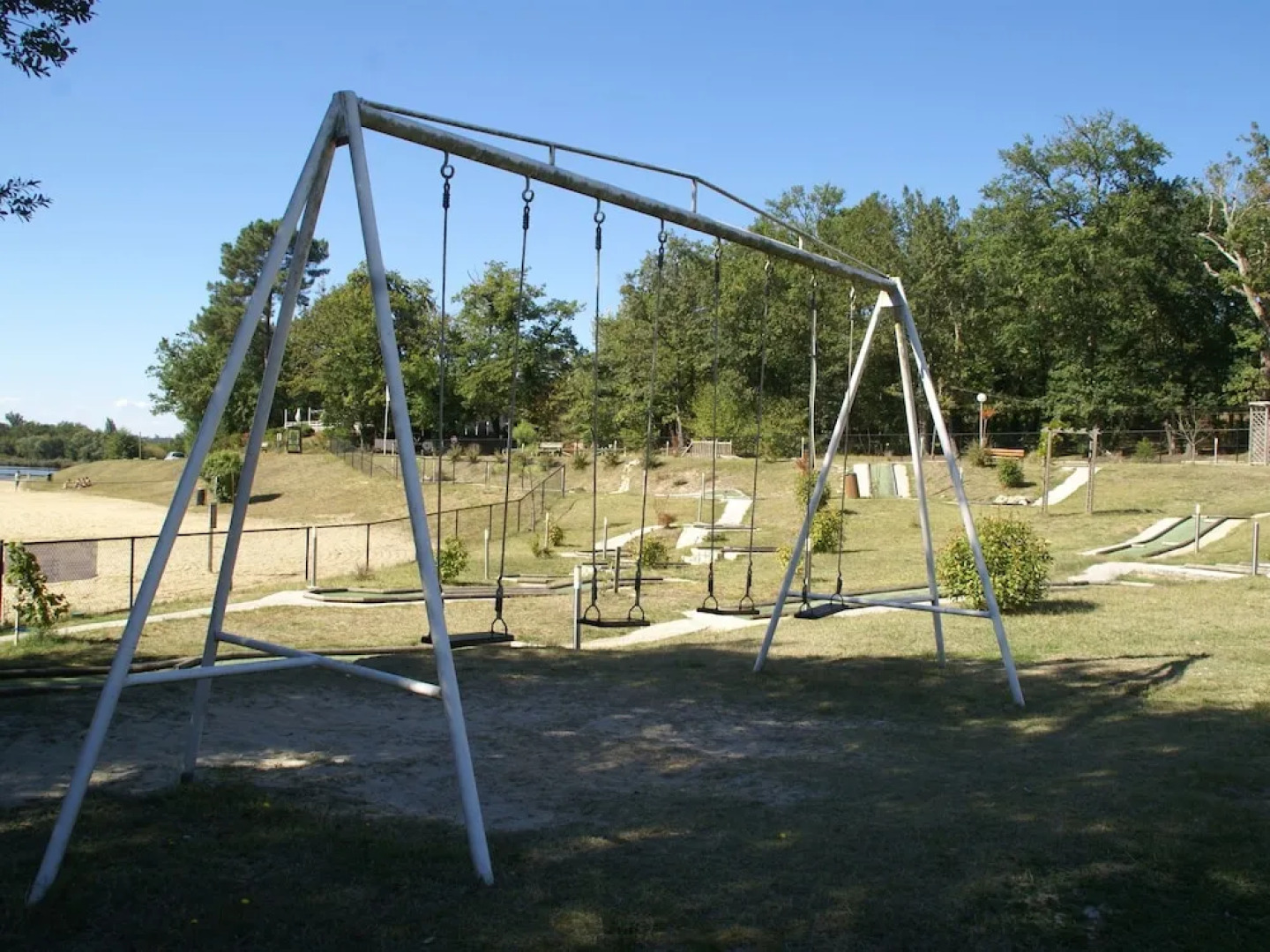 Cozy bungalow in the authentic French countryside