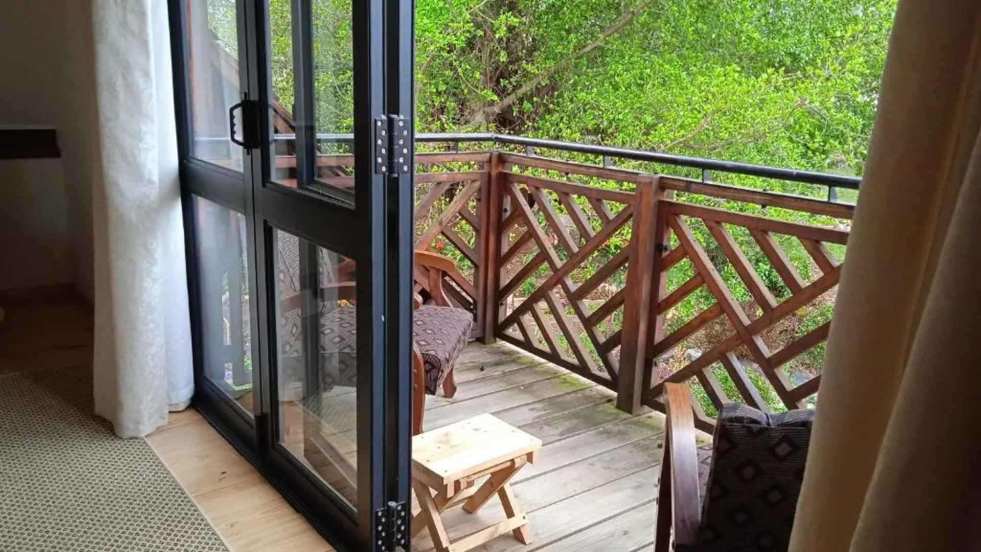 Fleur Bleue & the Timber Frame