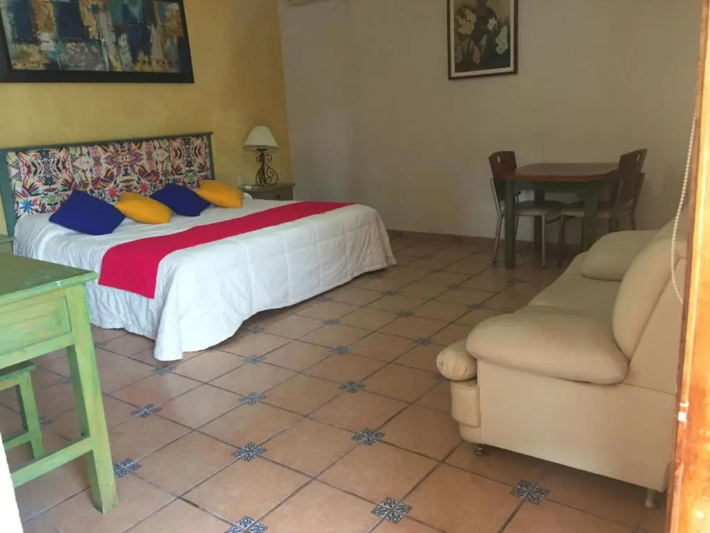 Hotel Montroi Express