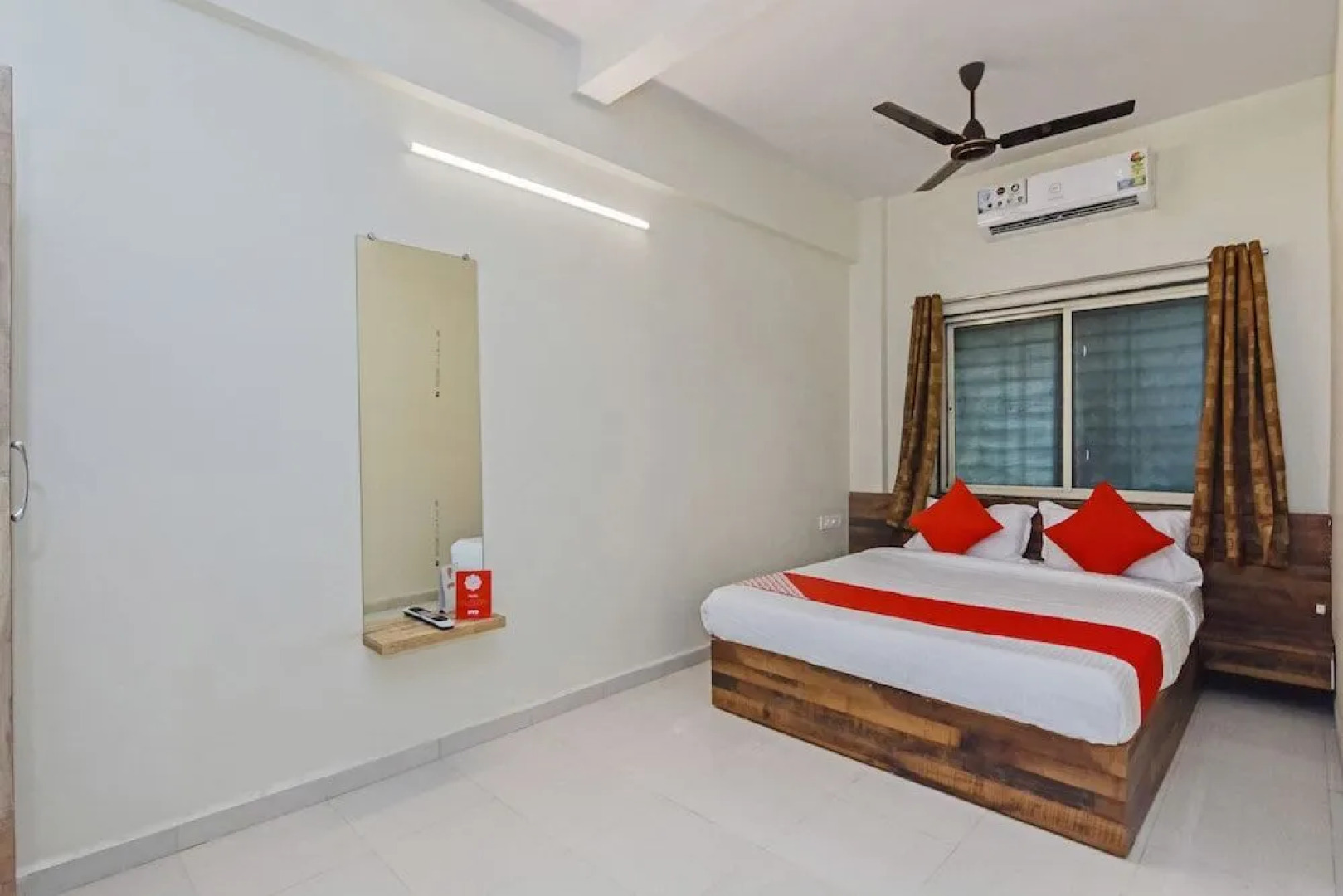 OYO 17342 Aditya Service Apartment
