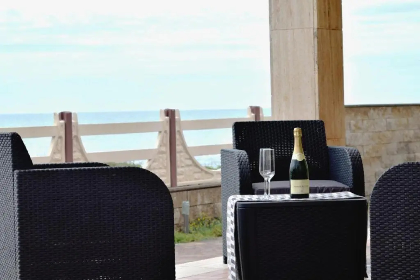 Seafront apartment in Villa , near Rome