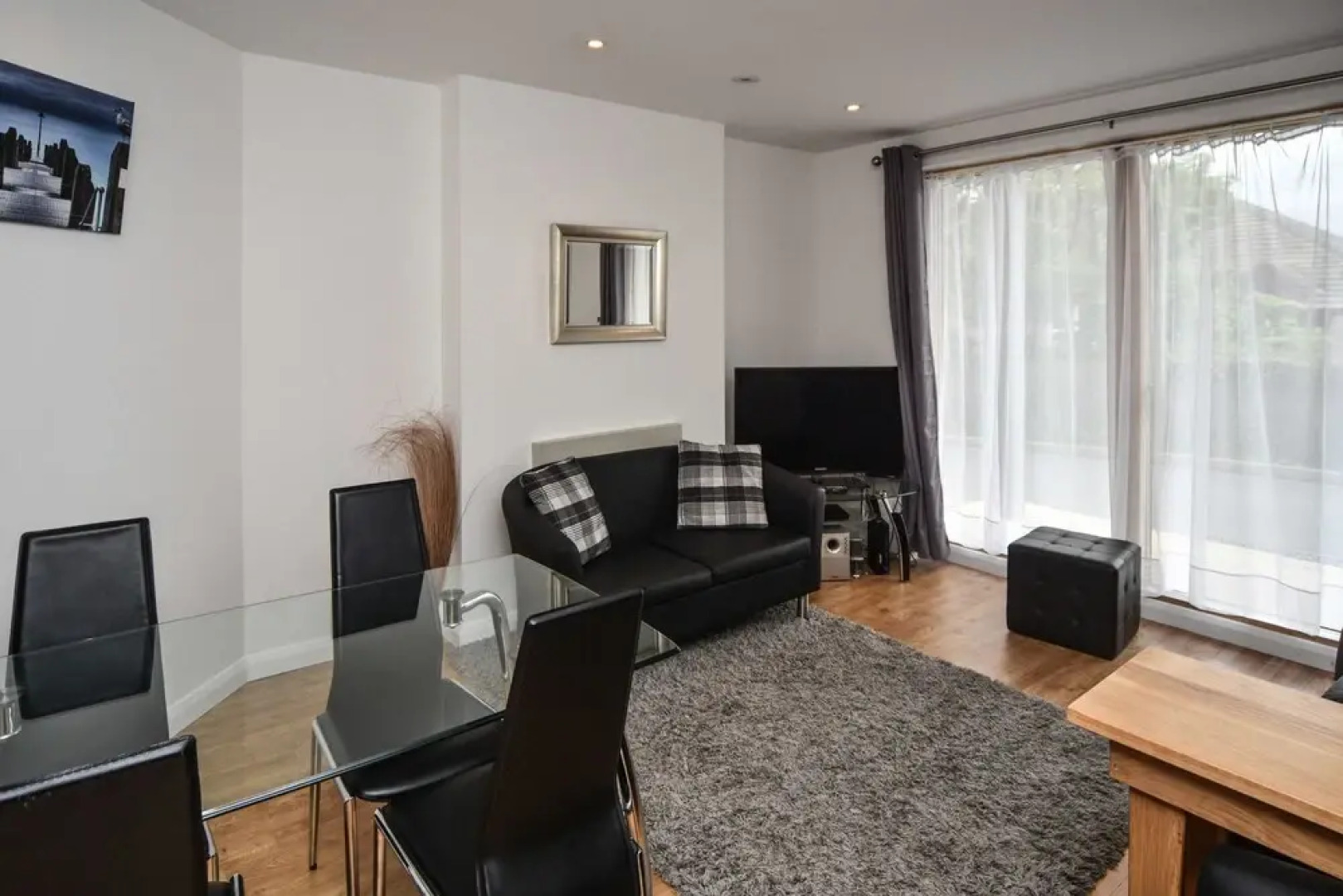 Parc y Bryn Serviced Apartments