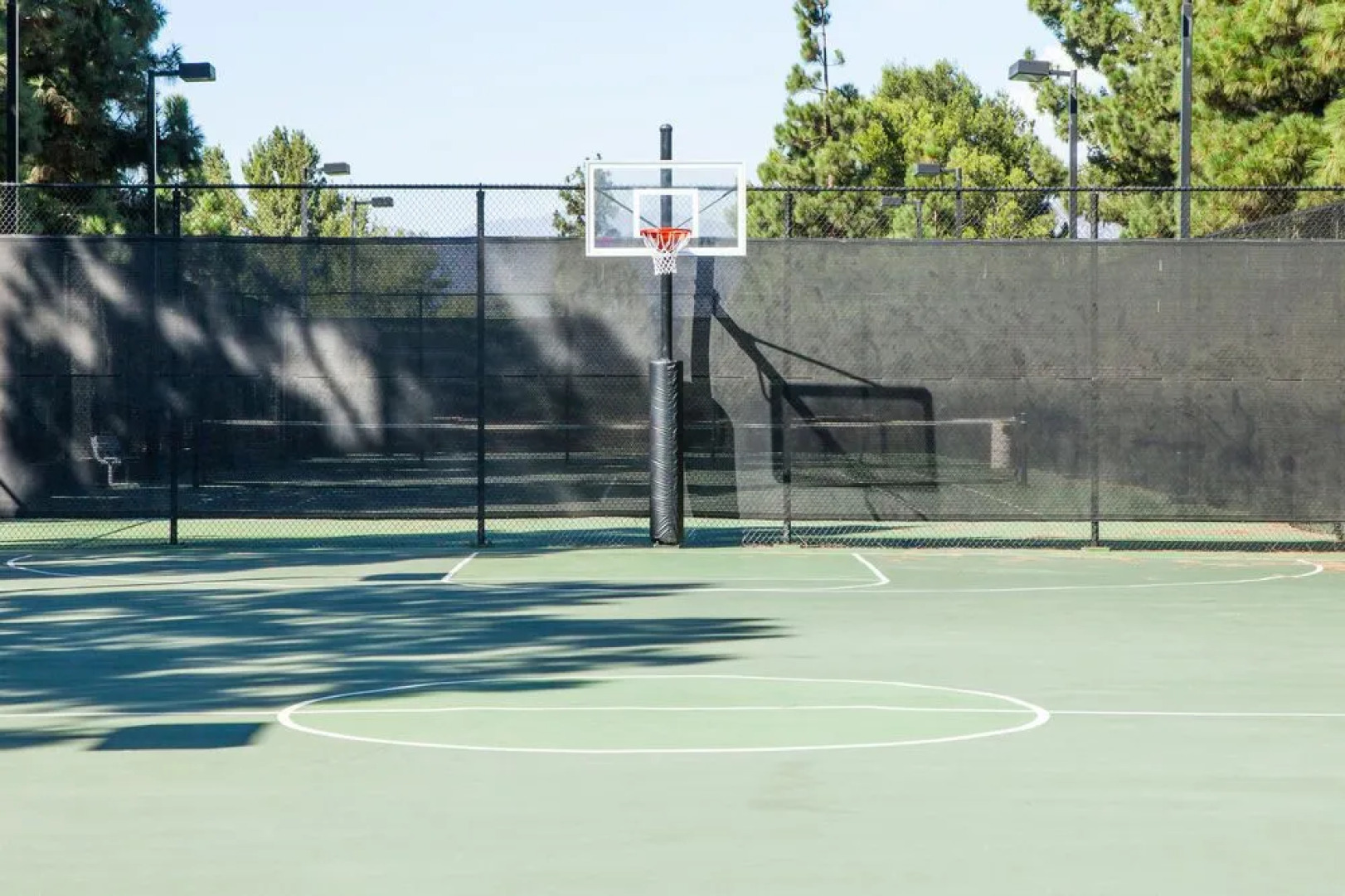 Oakwood Toluca Hills