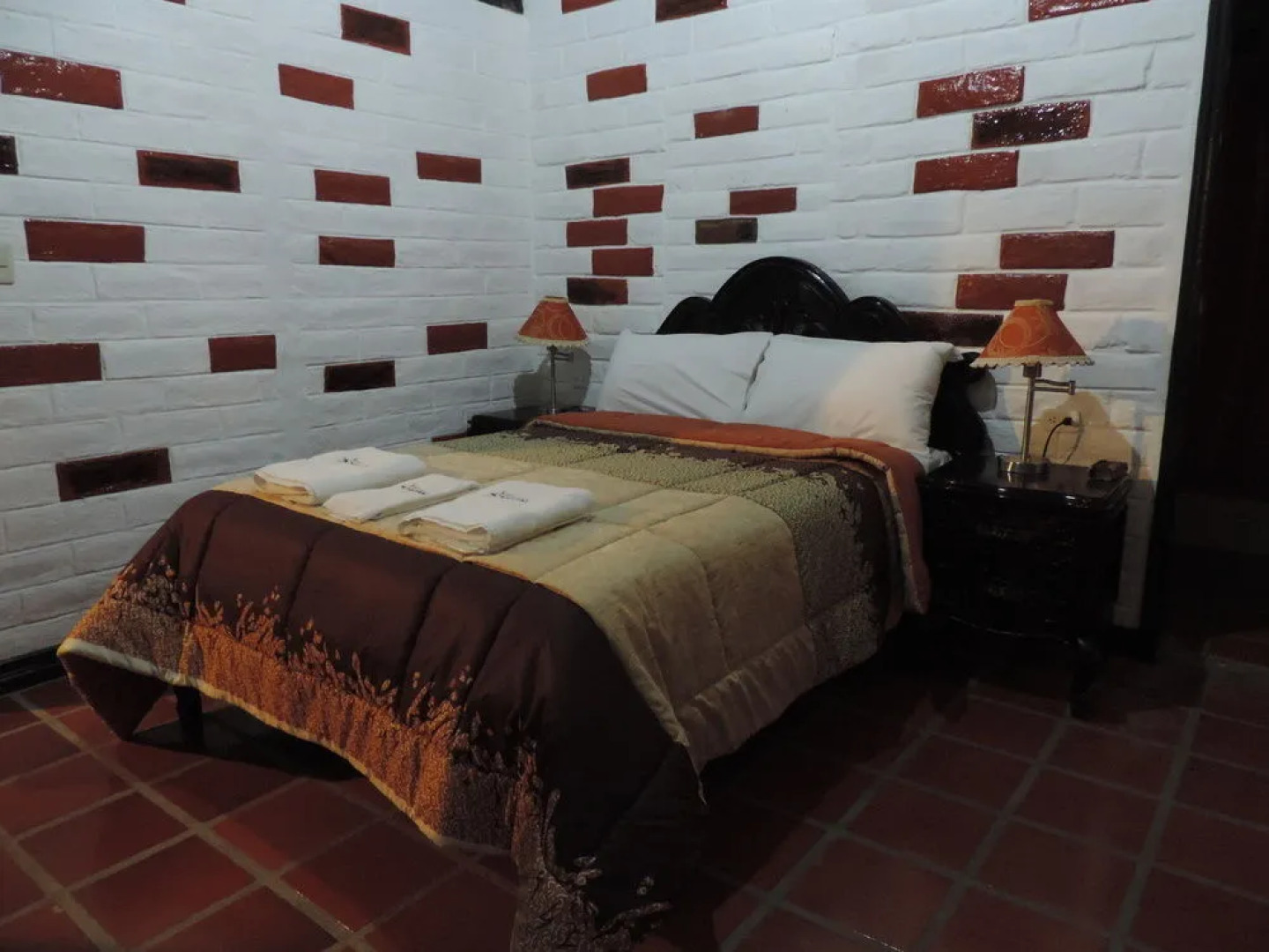 Hosteria Jardines de Chamana