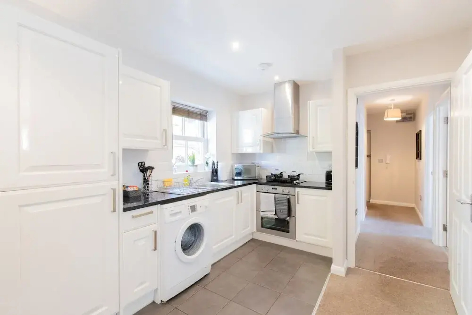 Velvet 2-bedroom Apartment, Brewery Road, Hoddesdon
