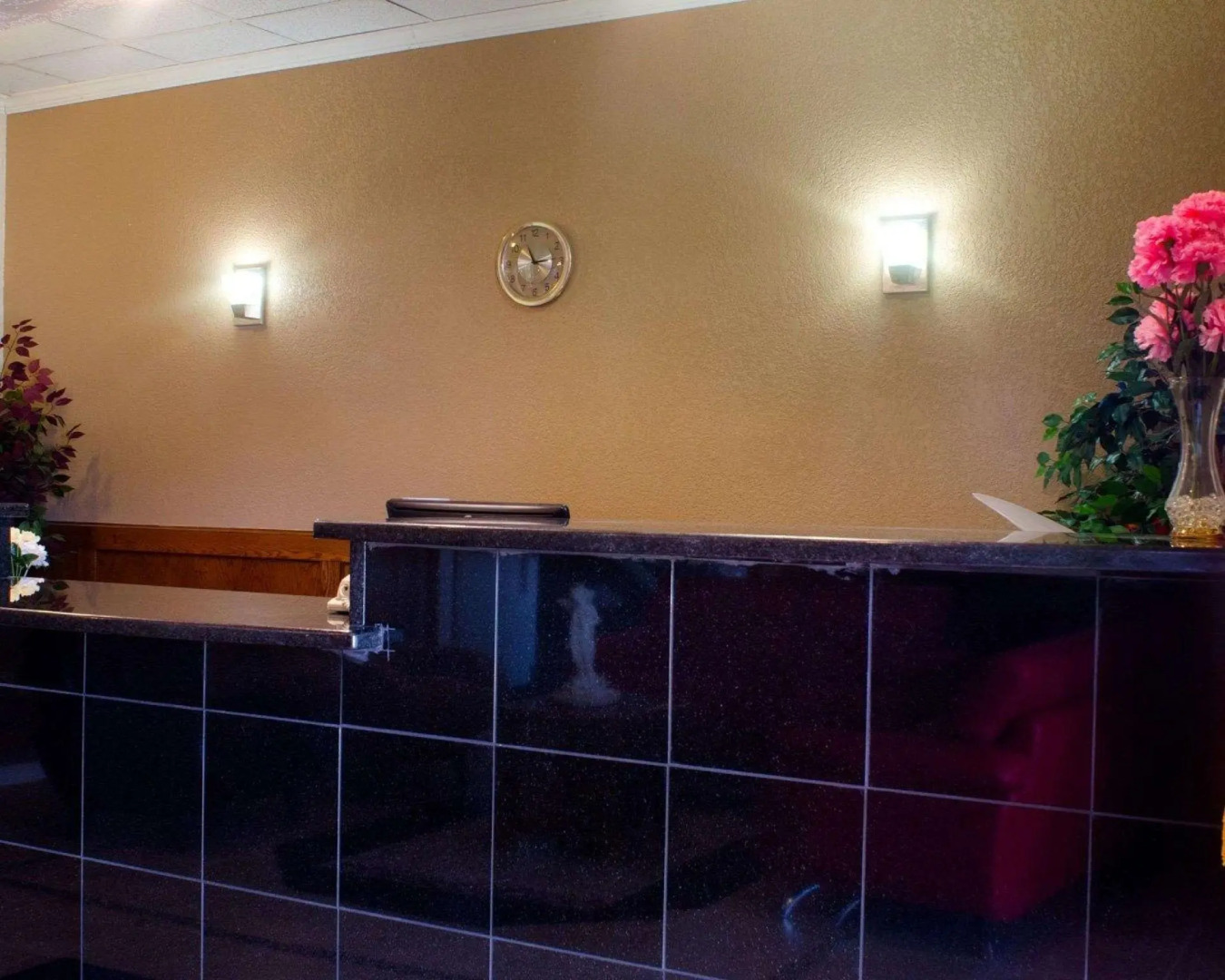 Knights Inn & Suites Emporia