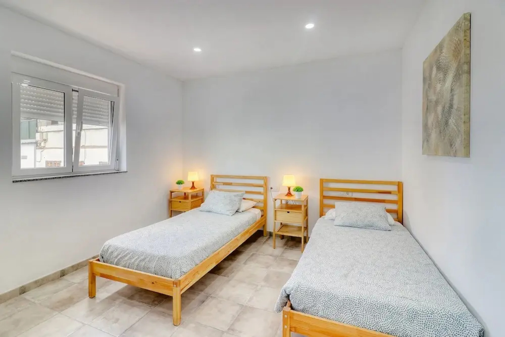 Spacious Terrace House w Ocean View 100m to the Beach