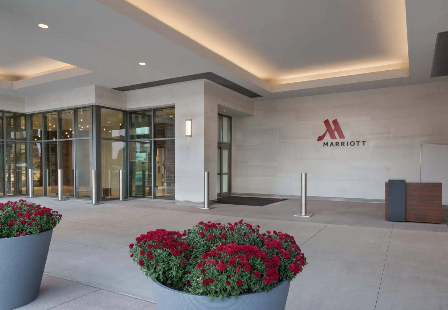 Buffalo Marriott at LECOM HARBORCENTER