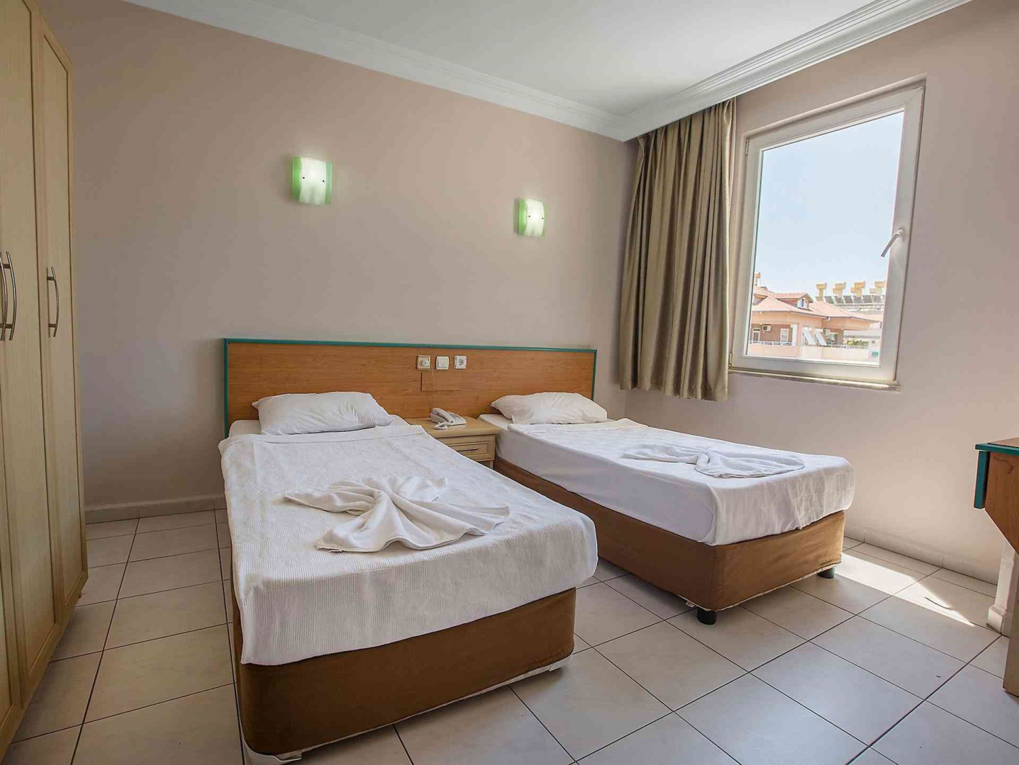 Kleopatra Tower Suite Hotel