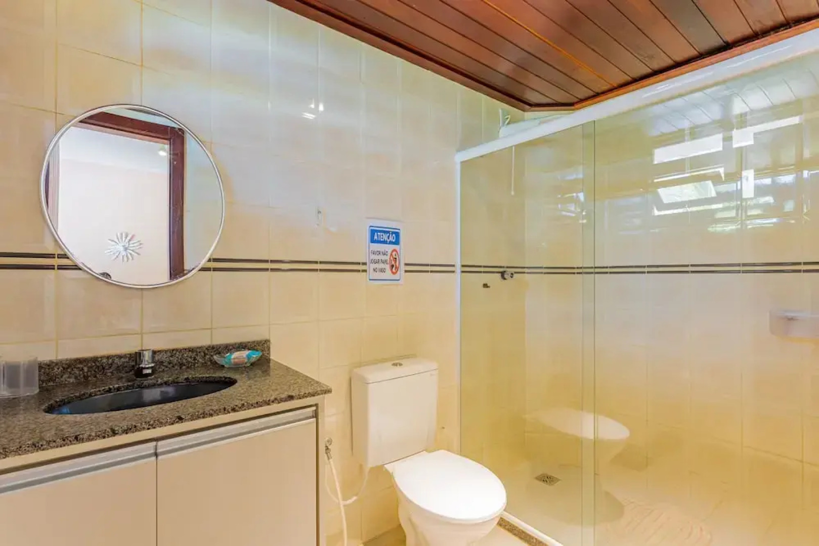 GB18 Maravilhosa Casa Pé na Areia