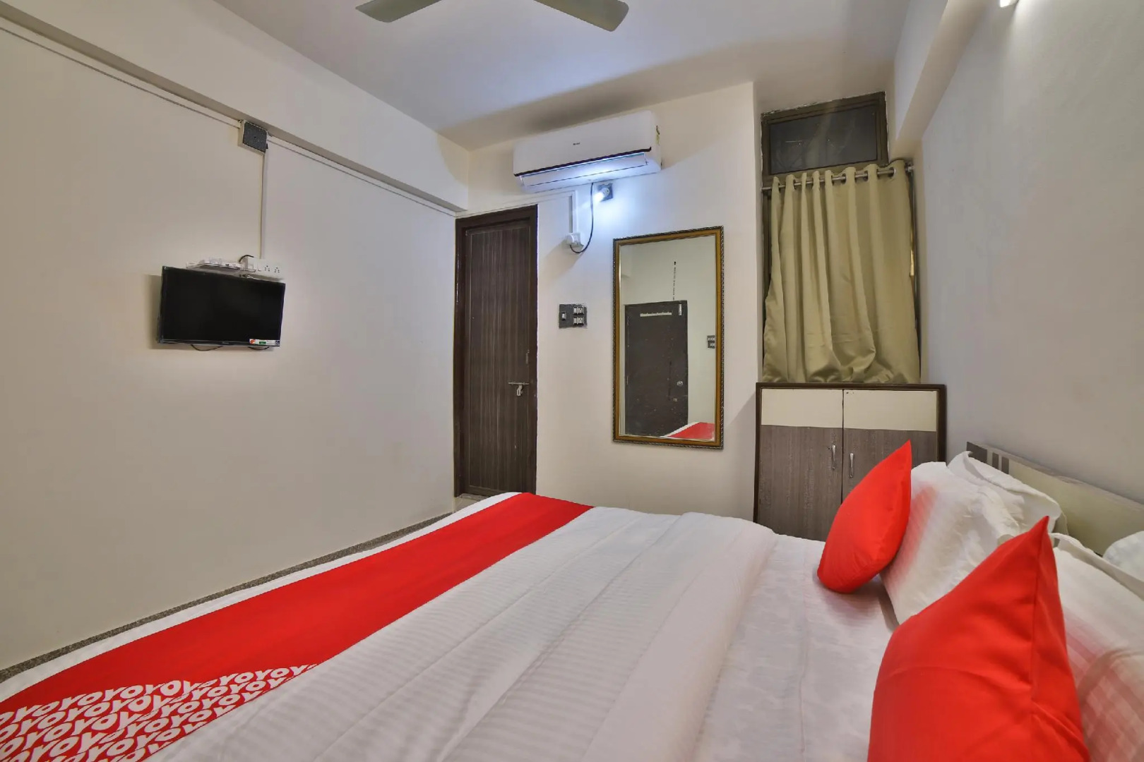 OYO 29381 Motel Bapa's