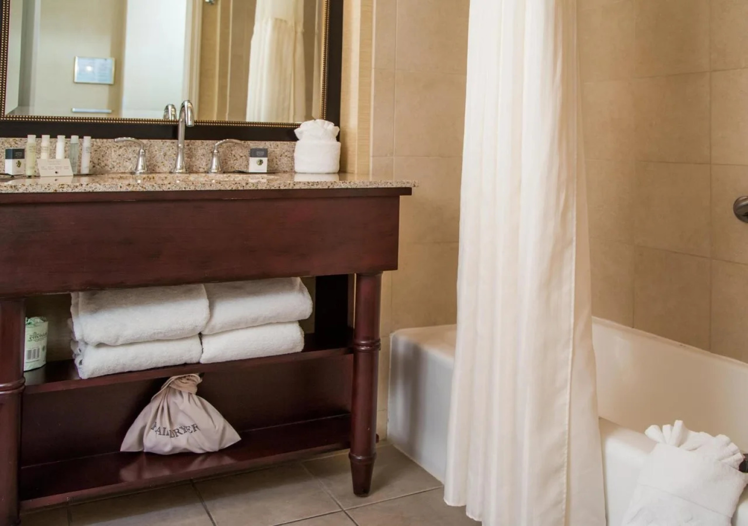 DoubleTree by Hilton Hotel Modesto