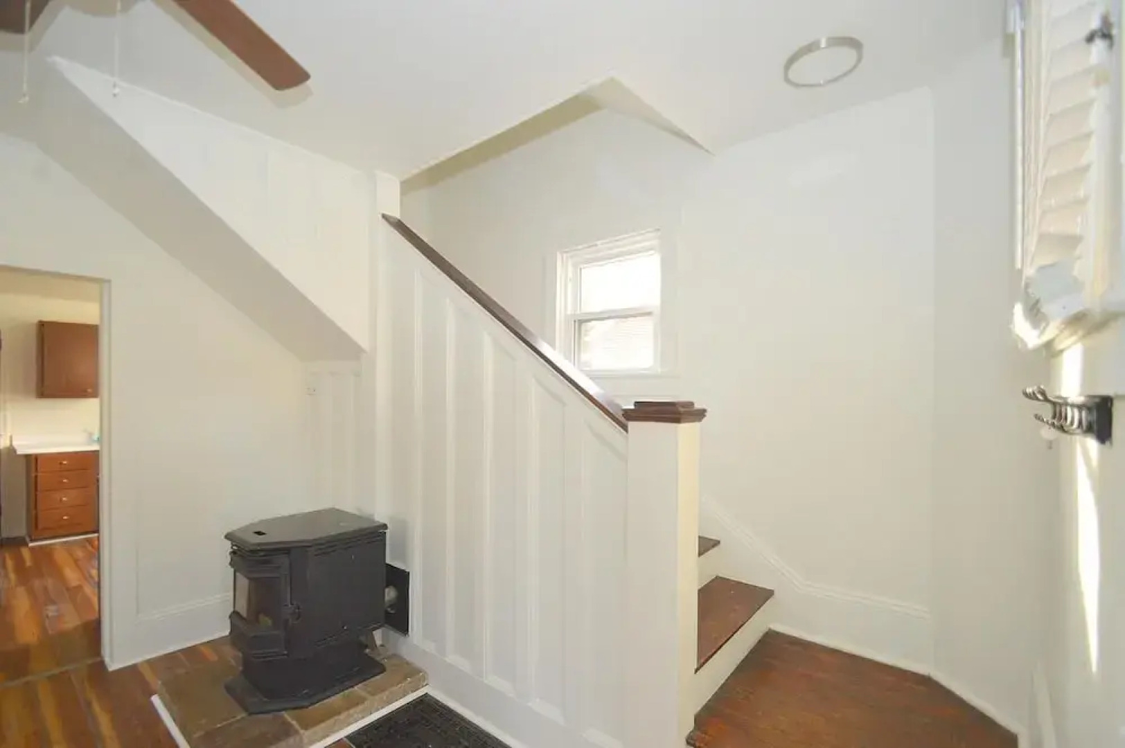 Broadway Cottage - Convenient Location!