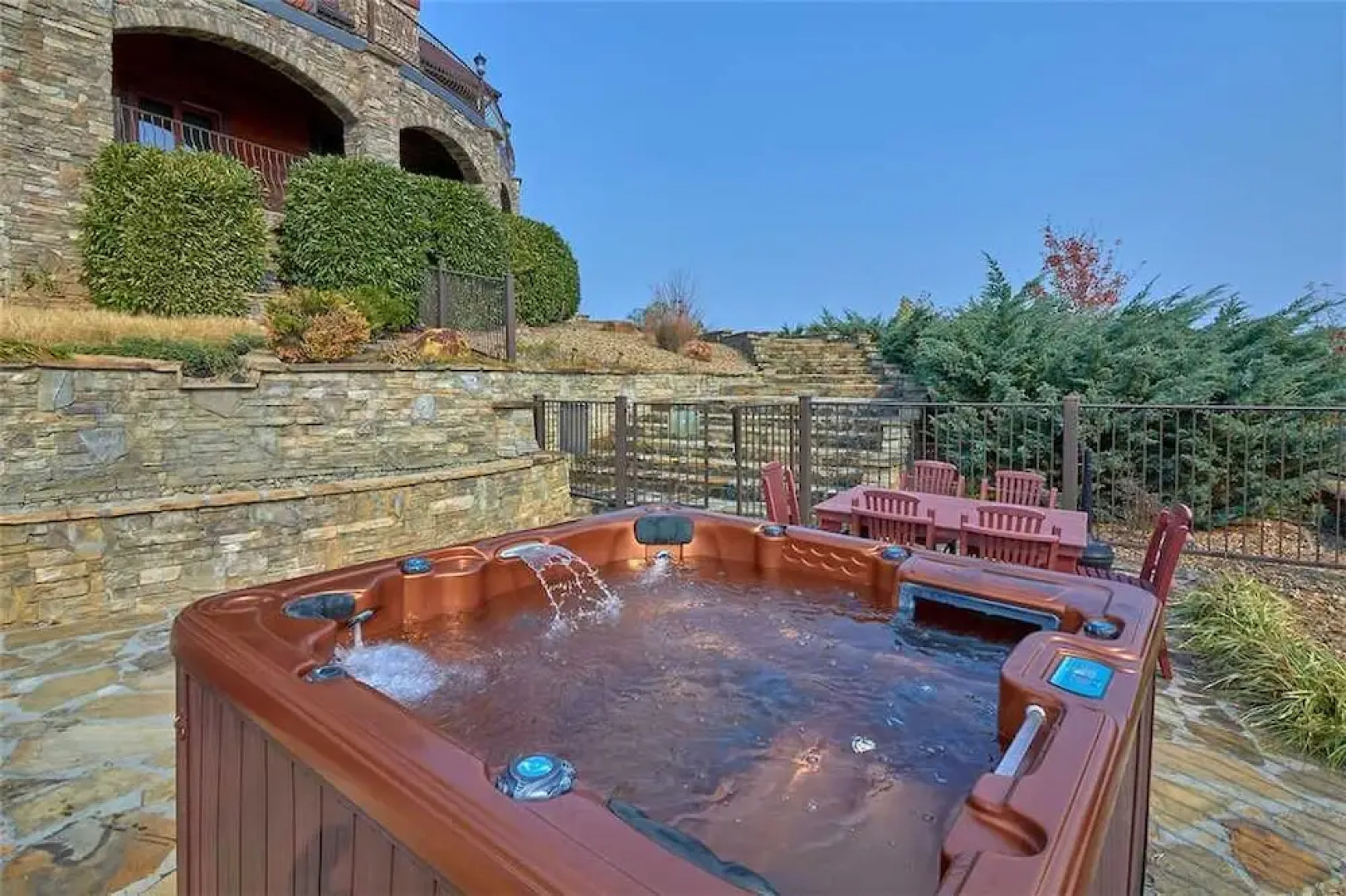 Journeys End - Five Bedroom Cabin