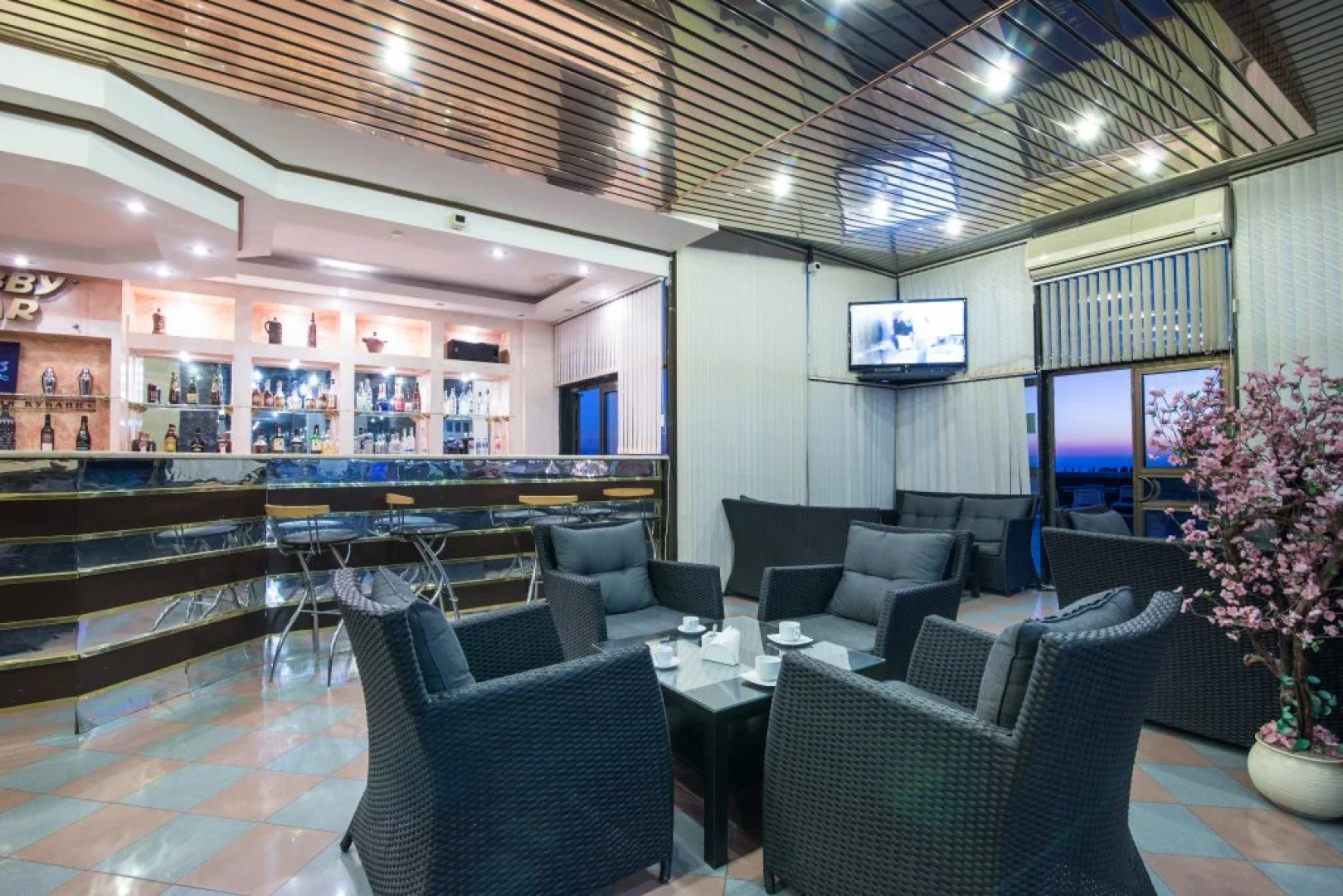 Нева Интернейшнл