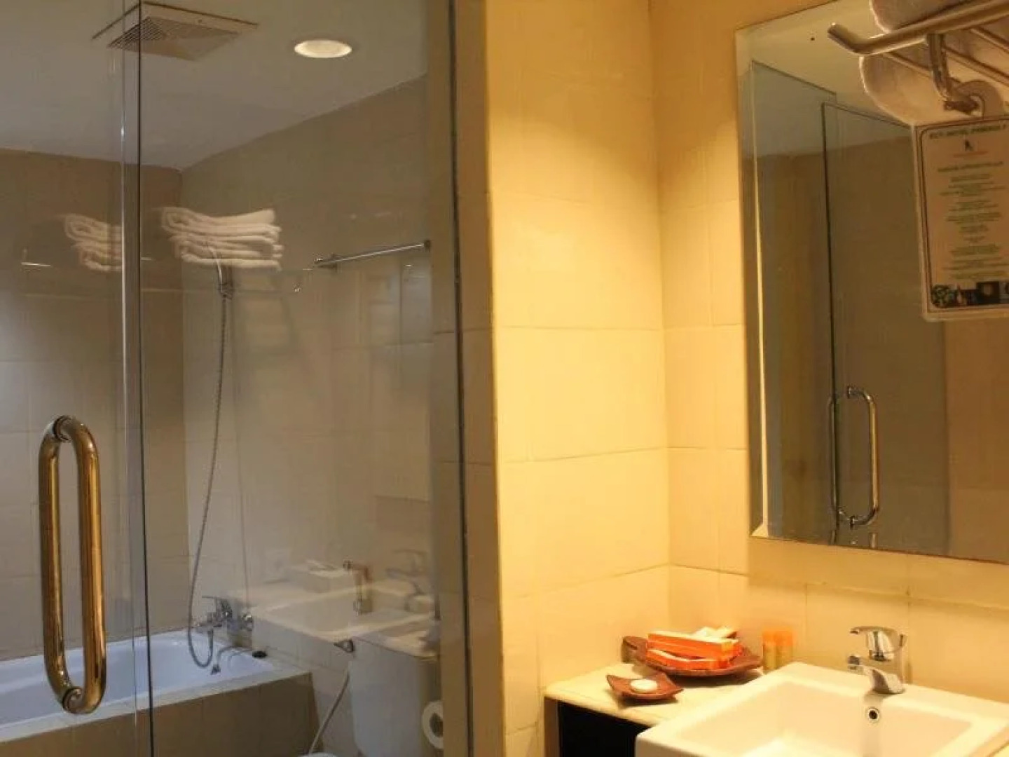 Aerotel Mandalika Praya Lombok