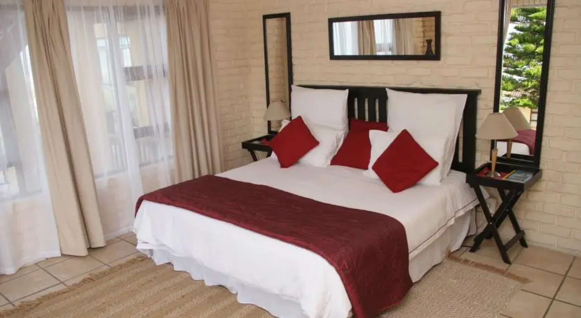 Big Blue Beach Lodge