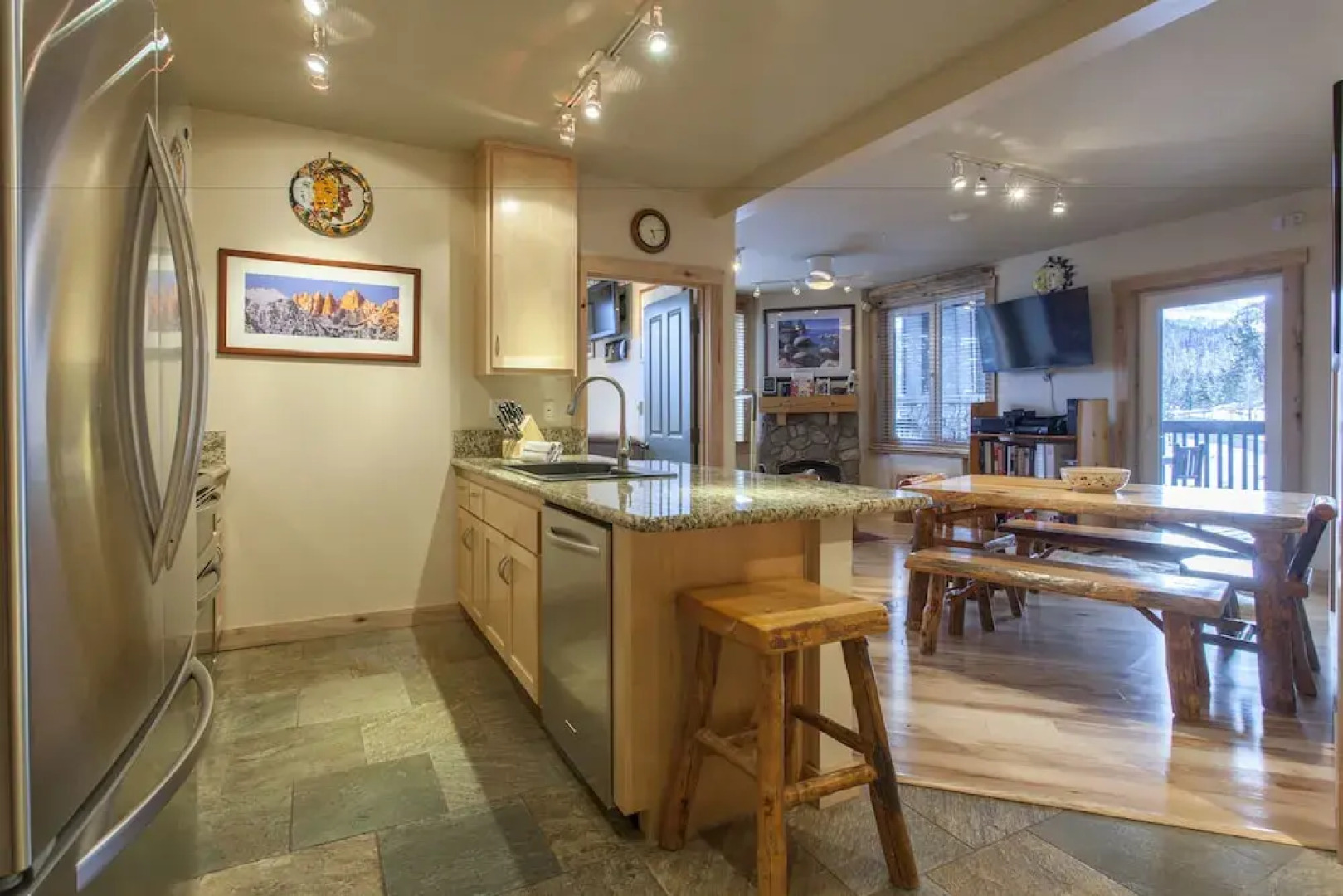 Juniper Springs Lodge by Mammoth Five Star