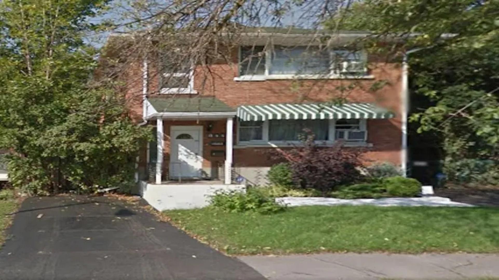 Adib Apartments - 844 Woodroffe Ave, Unit 3B (Basement)