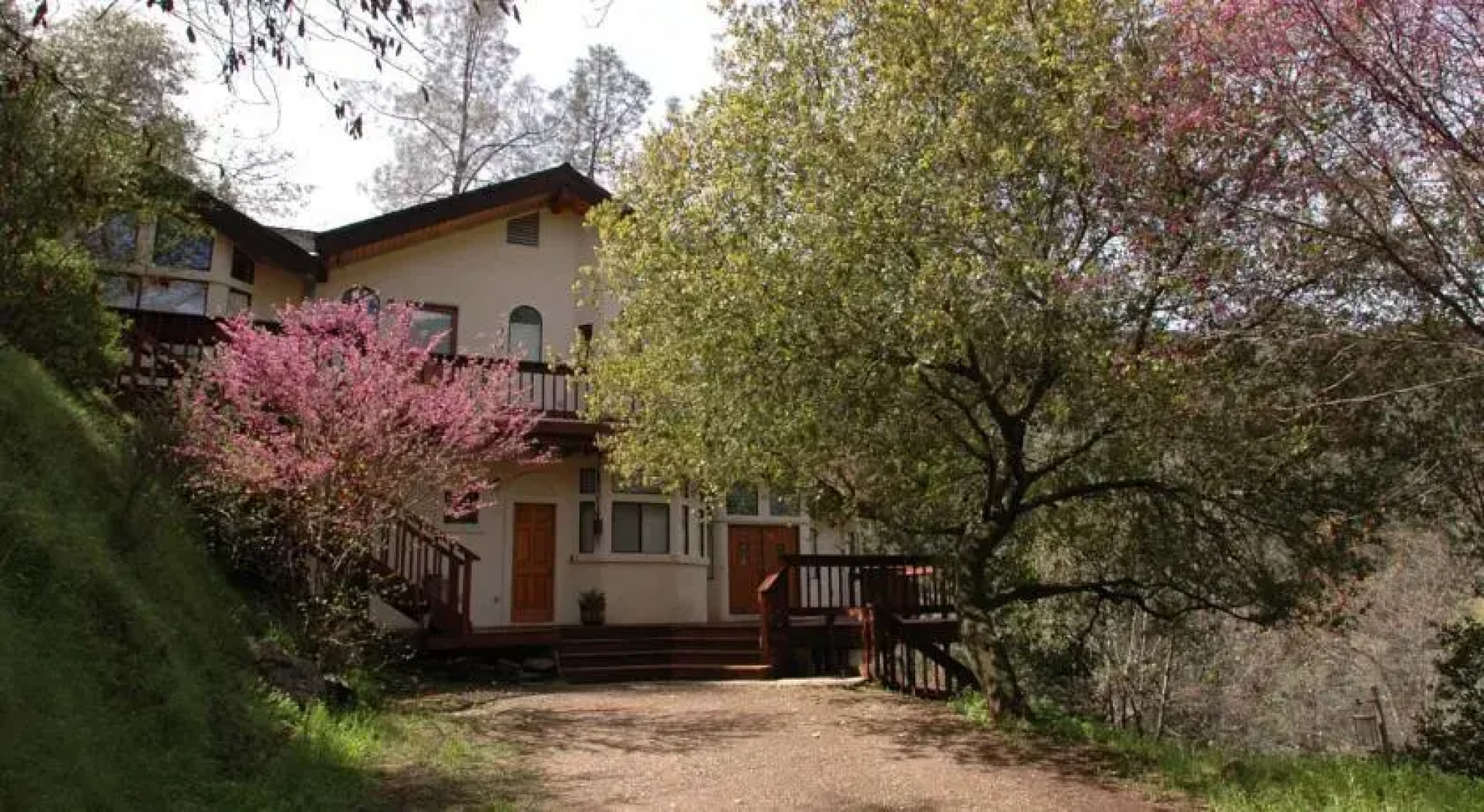 The Grand Mountain Top Retreat