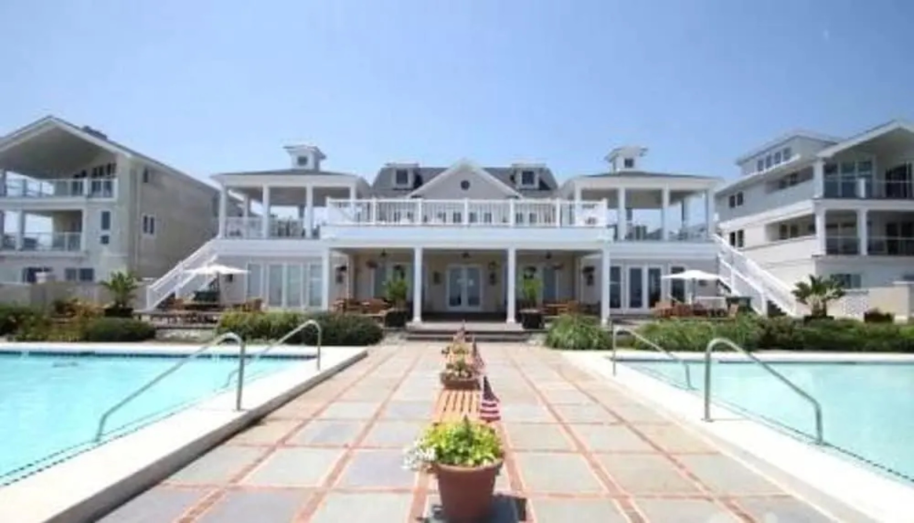 Sea Gate 18 by Long & Foster