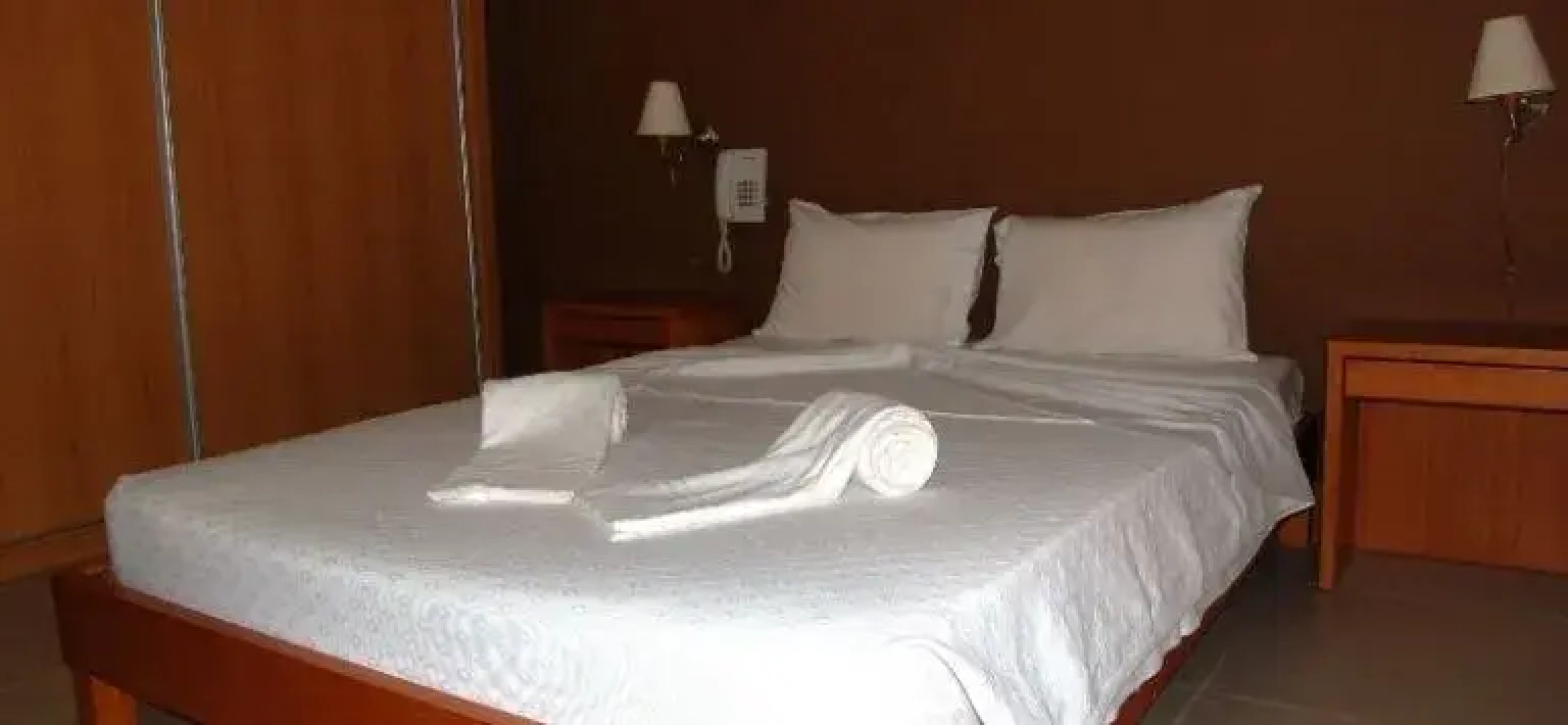 Viana Hotel