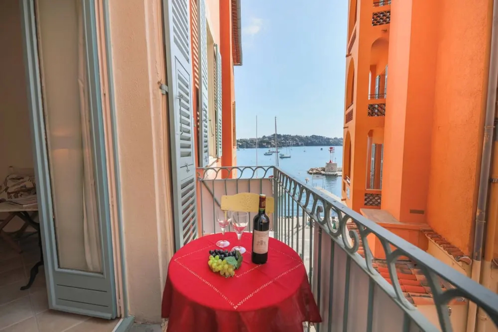 On Villefranche Bay AP3040