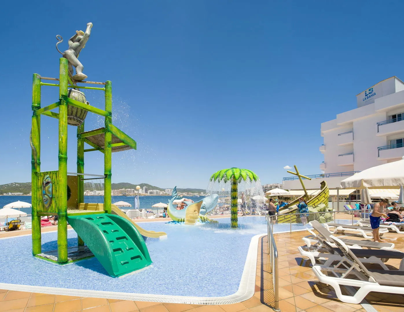 Playa Bella Beach Apartments