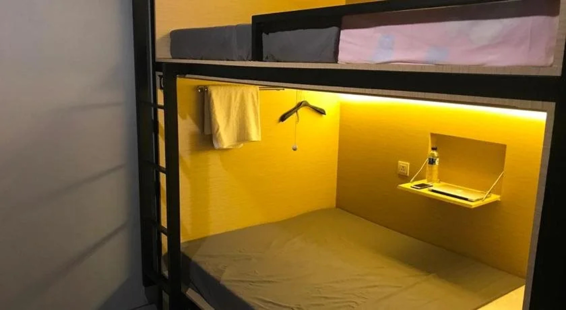 InnBox Capsule Hotel