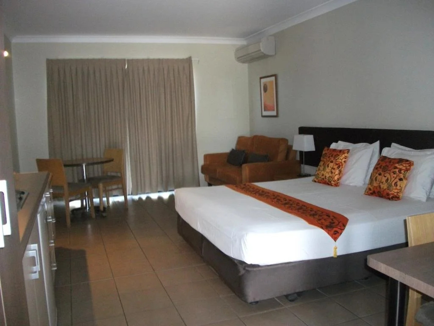 Spinifex Motel & Serviced Apartments