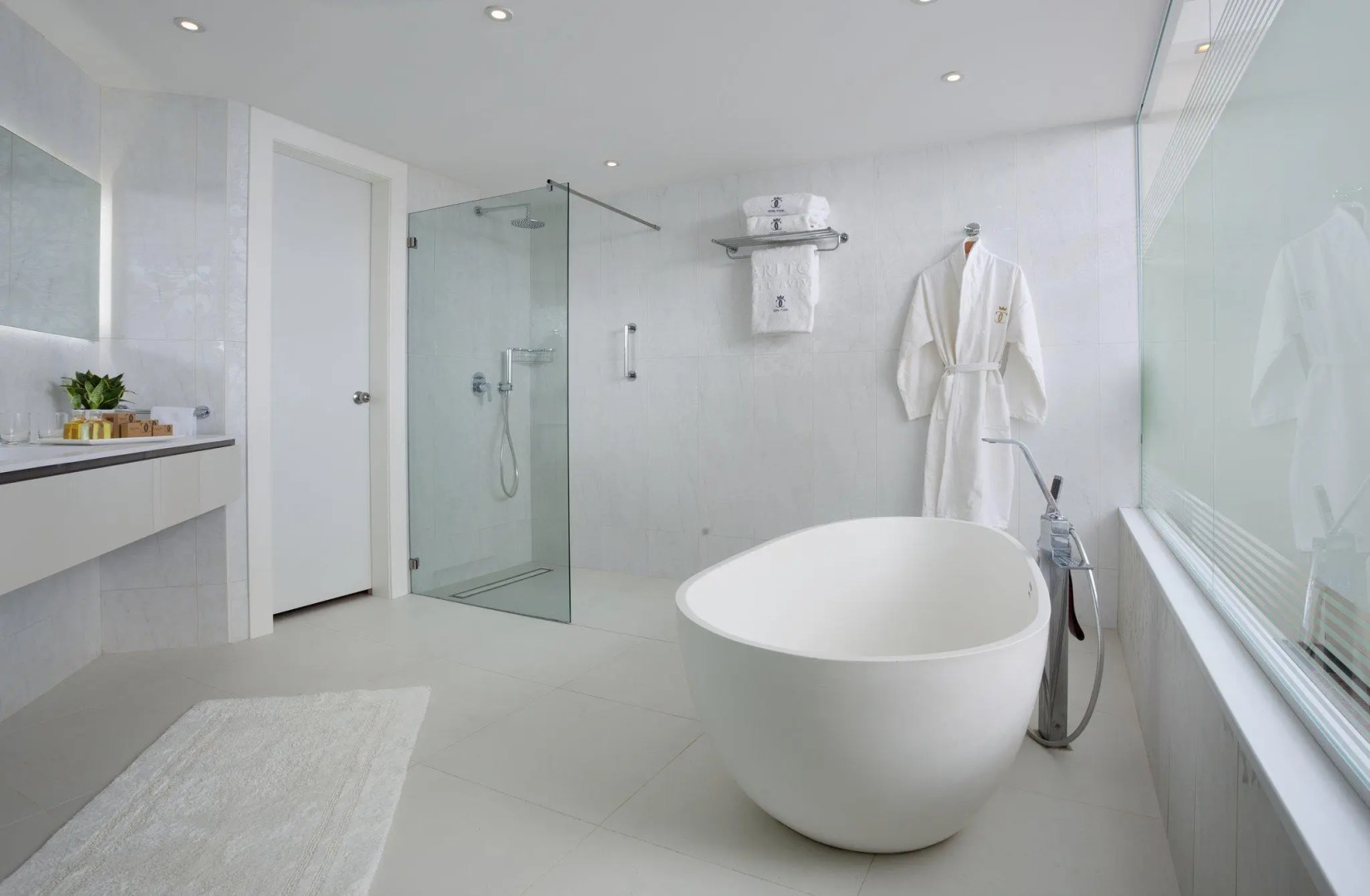 Carlton Tel Aviv Hotel