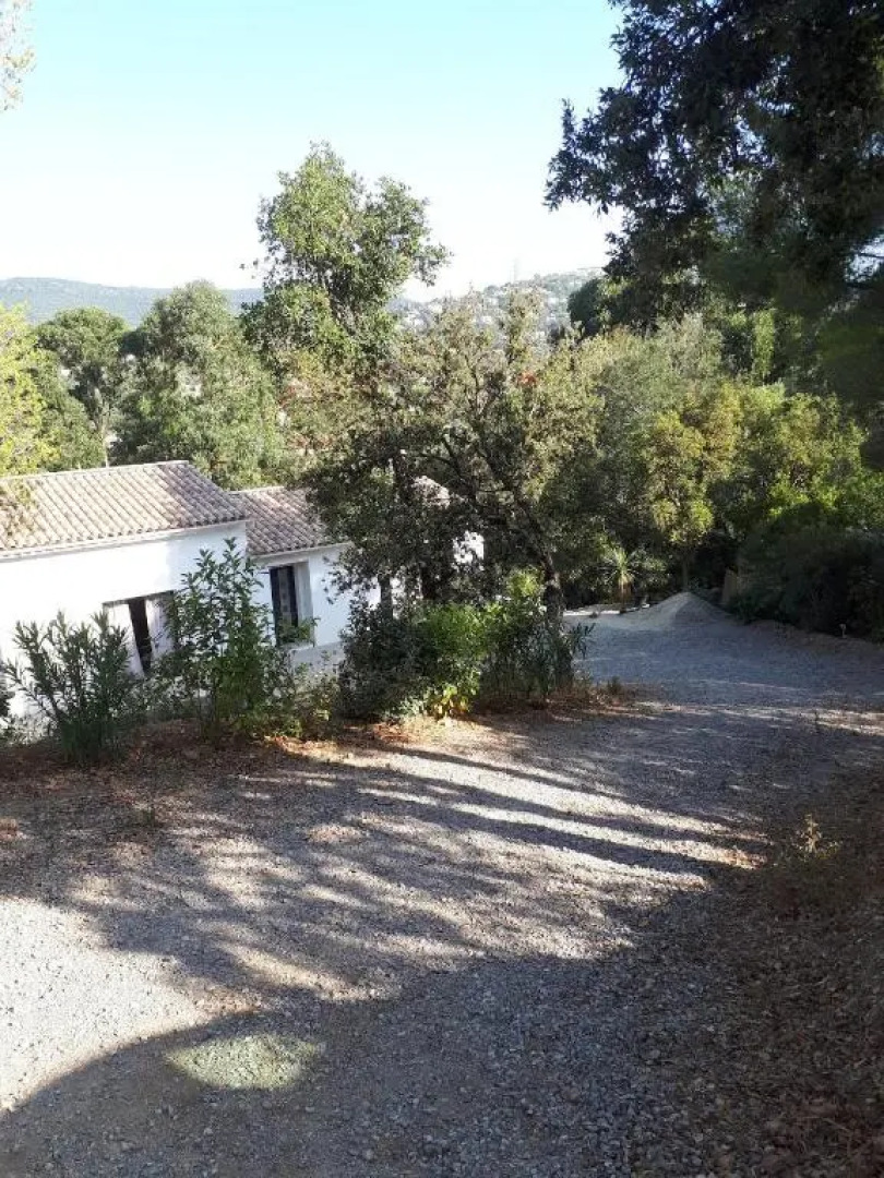 SAKURA Chambre jacuzzi charme romantique terrasse privée 300m plage et restaurants La Croix Valmer - Golfe Saint Tropez