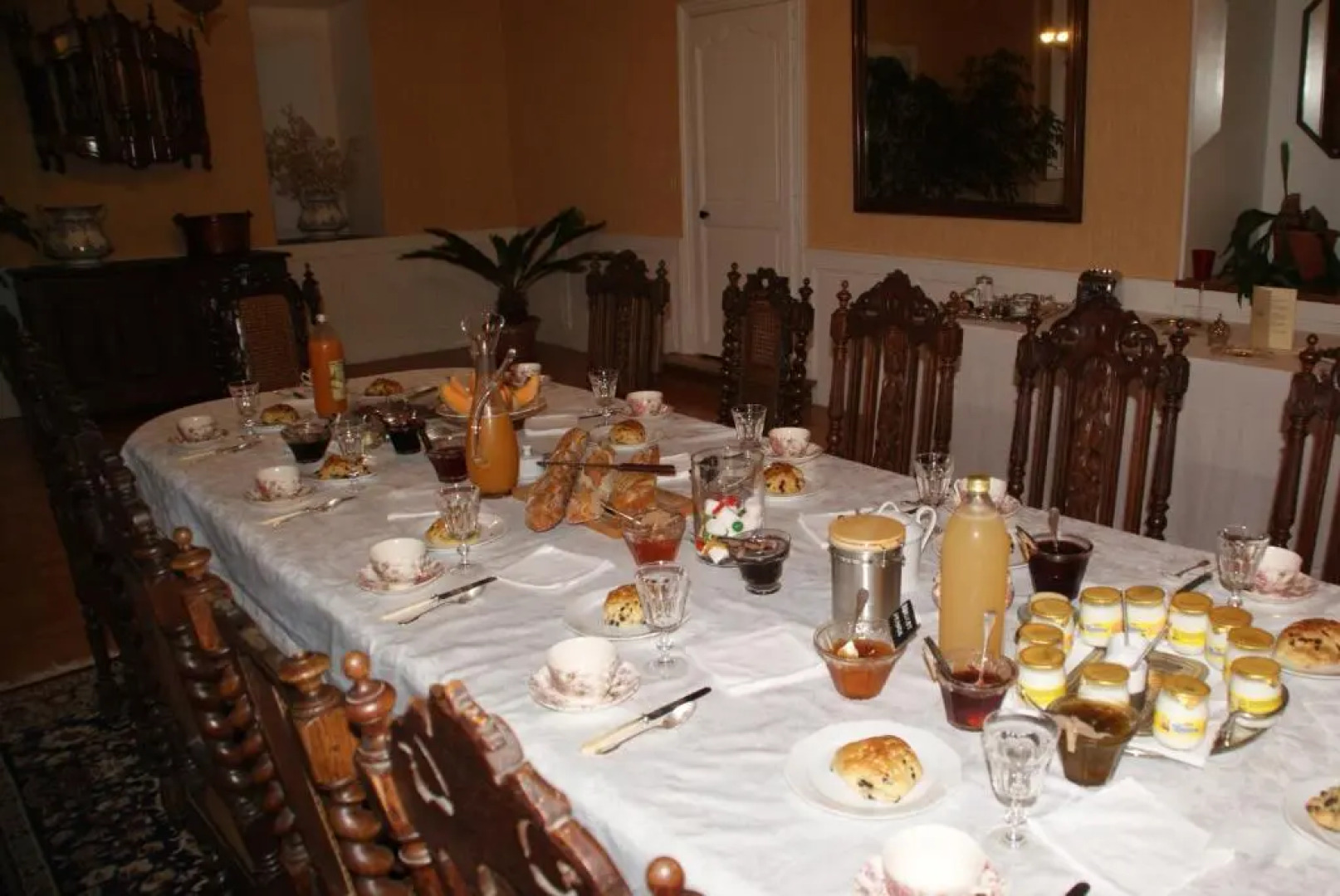 Chateau De Vaugrignon