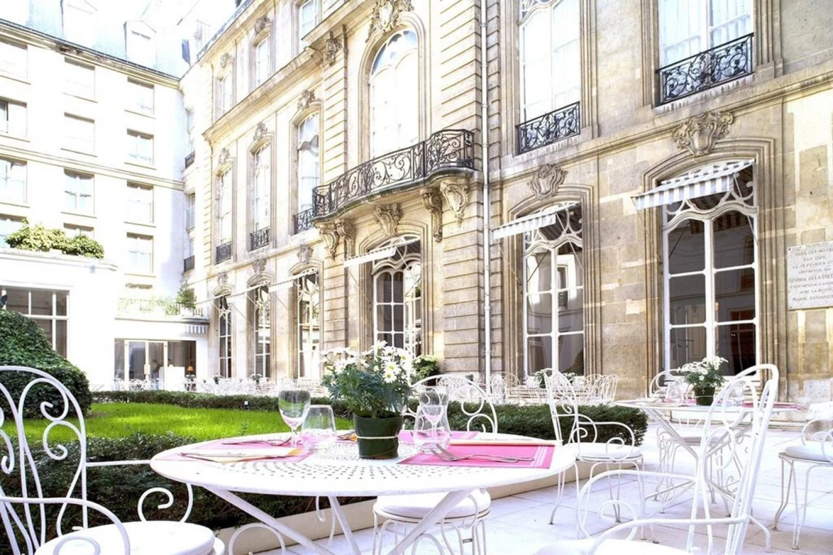 Saint-James & Albany Hotel-Spa