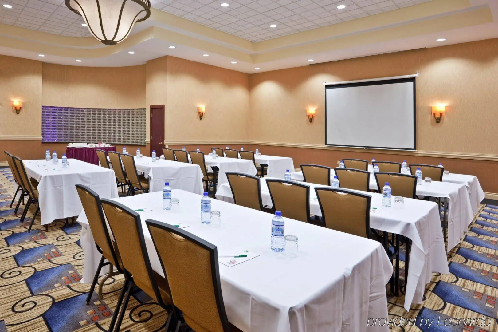 Delta Hotels by Marriott Detroit Novi