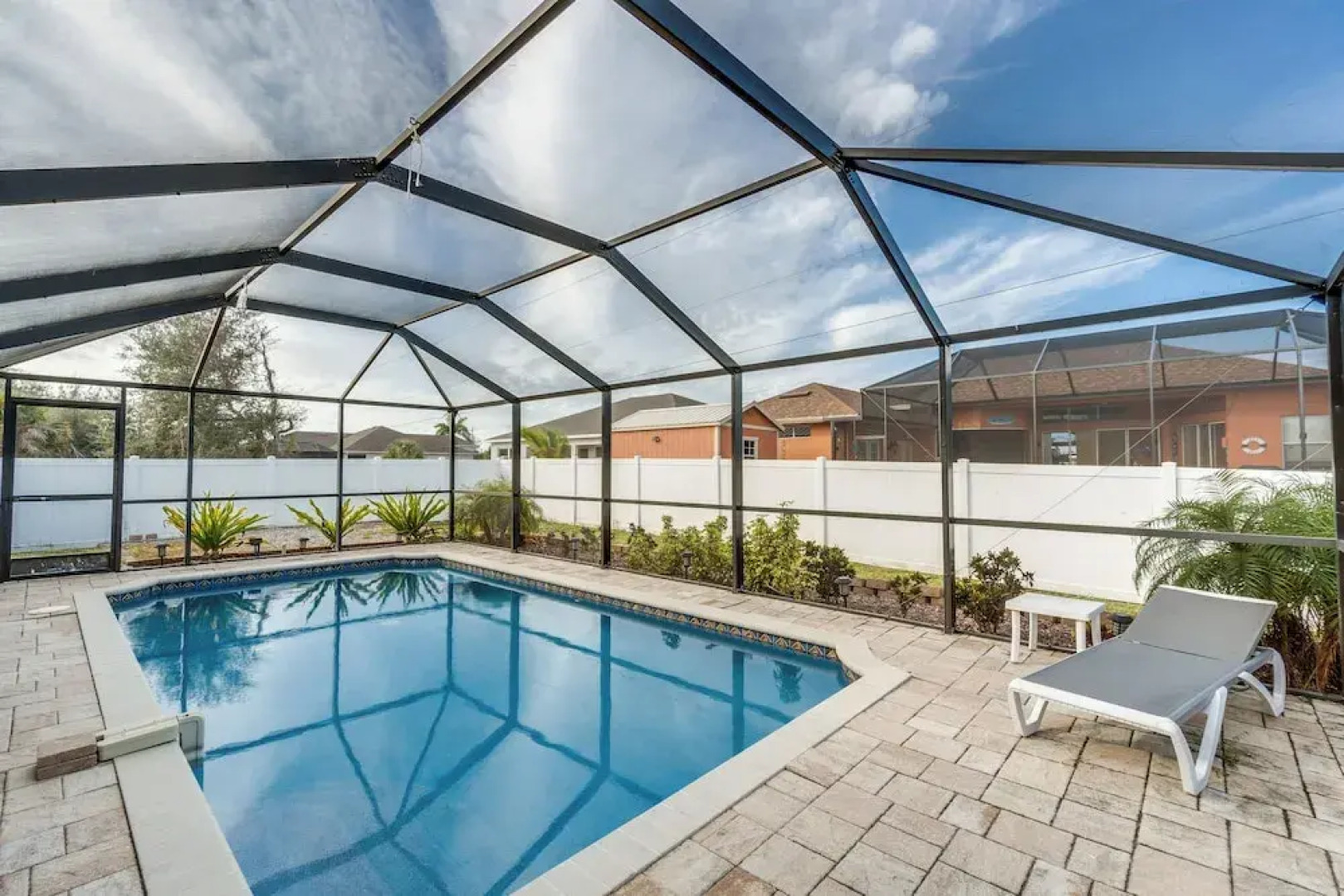 Port Charlotte Home w/ Screened Pool Near Golf!