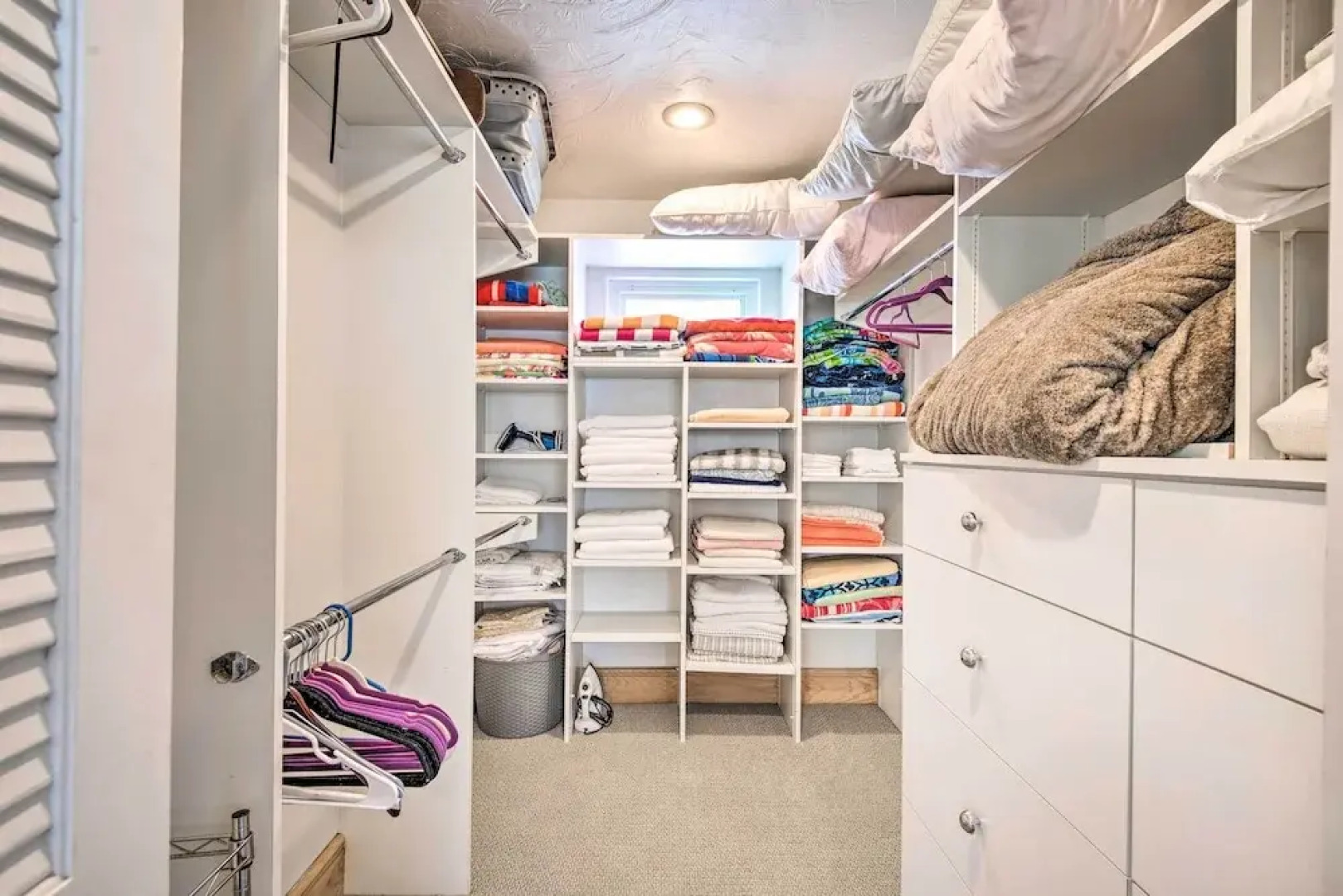 Beachfront Malibu House w/ Sauna & Ocean-view Deck